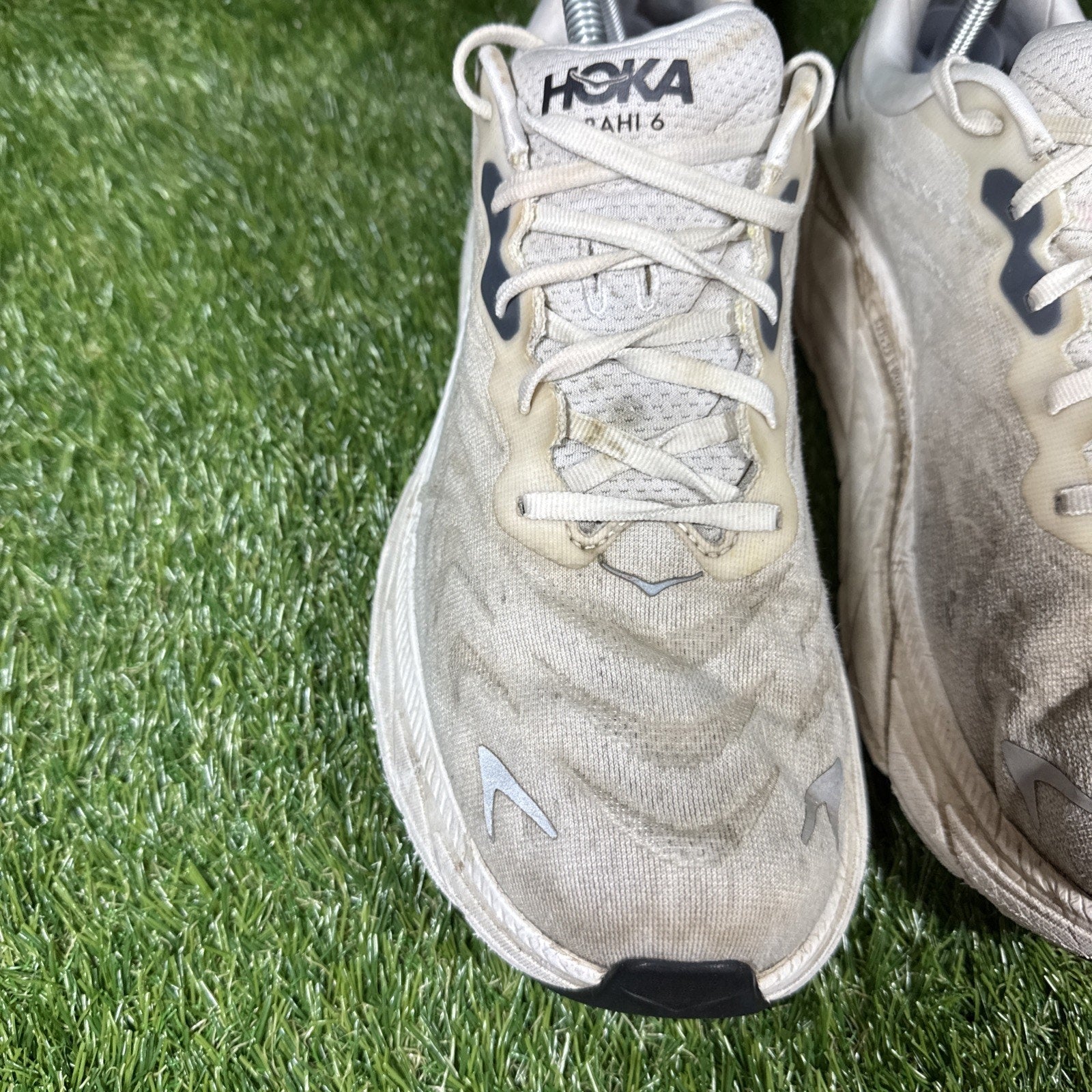 Hoka One One Mens Arahi 6 1123194 BDBSW White Running Shoes Sneakers Size 11 D