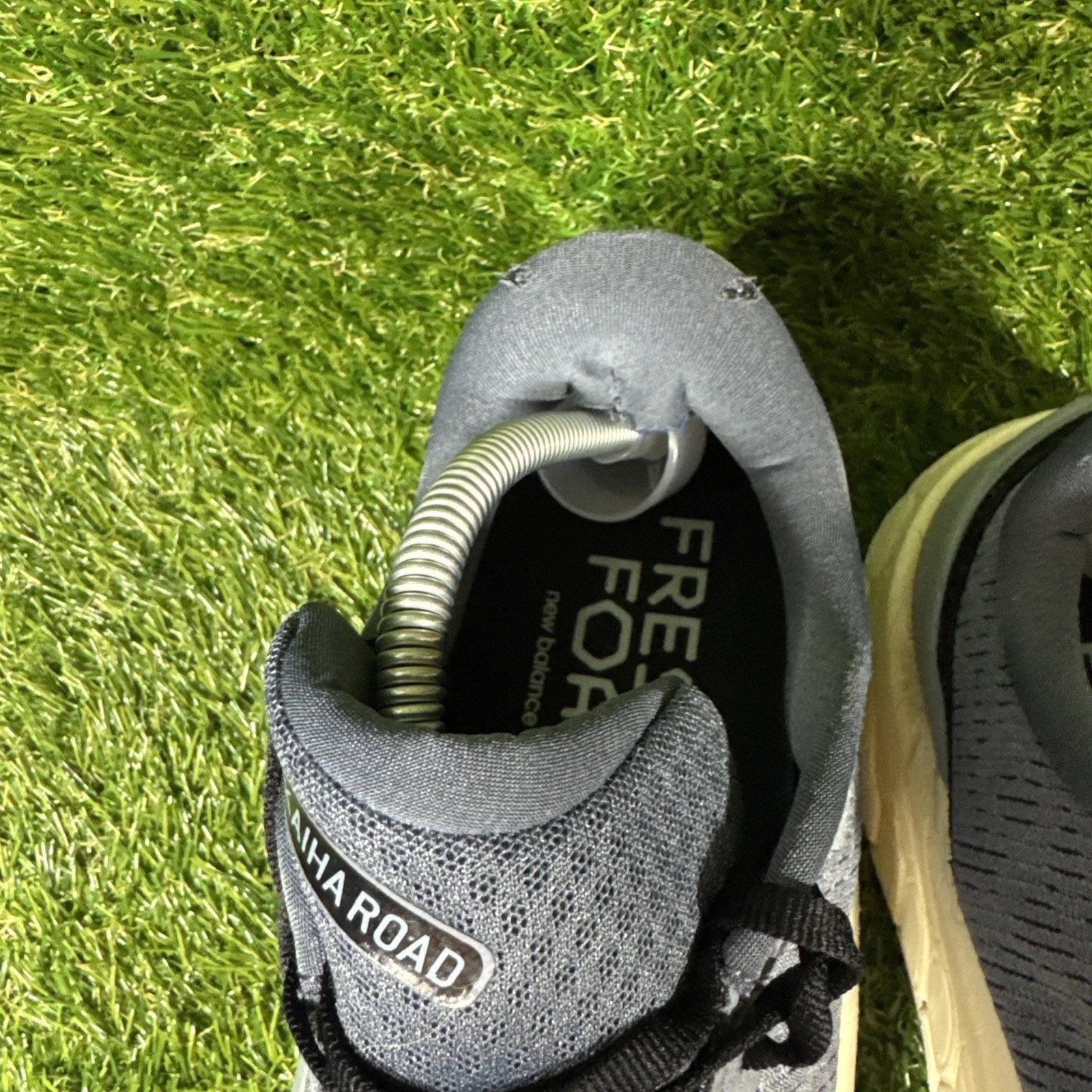 New Balance Mens 10.5 EE Fresh Foam Blue Kaiha Road Blue Gray Trail Running Shoe