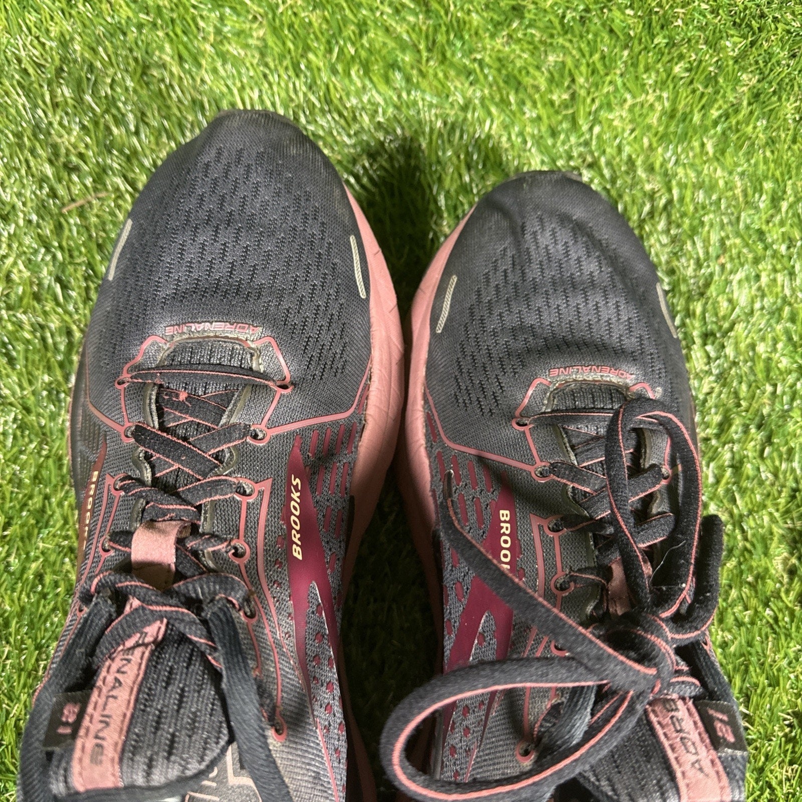 Brooks Adrenaline GTS 21 Women’s Running Shoes Size 11 Black & Pink Sneakers