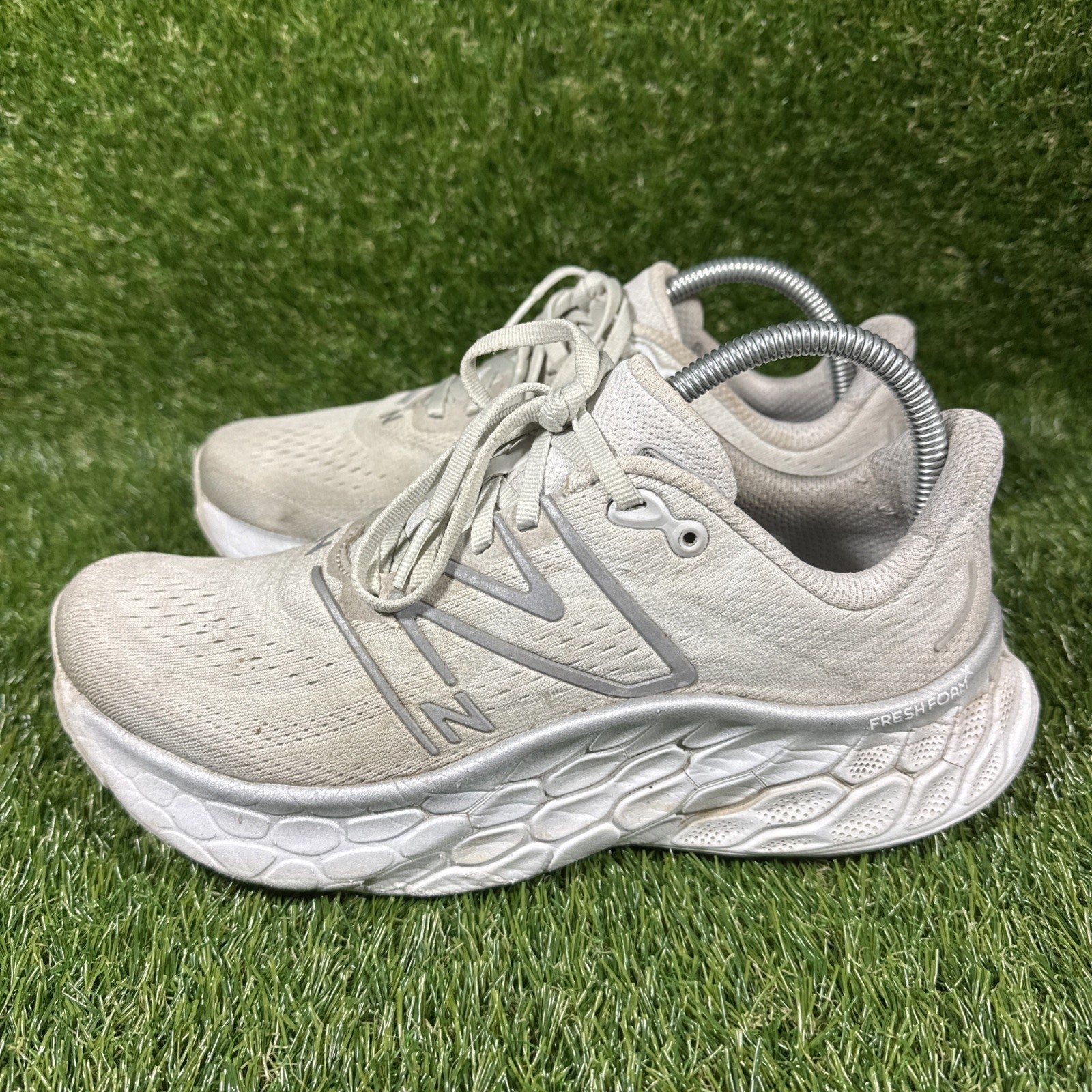 New Balance Womens FF X More V4 WMORNC4 White Running Shoes Sneakers Size 9 B