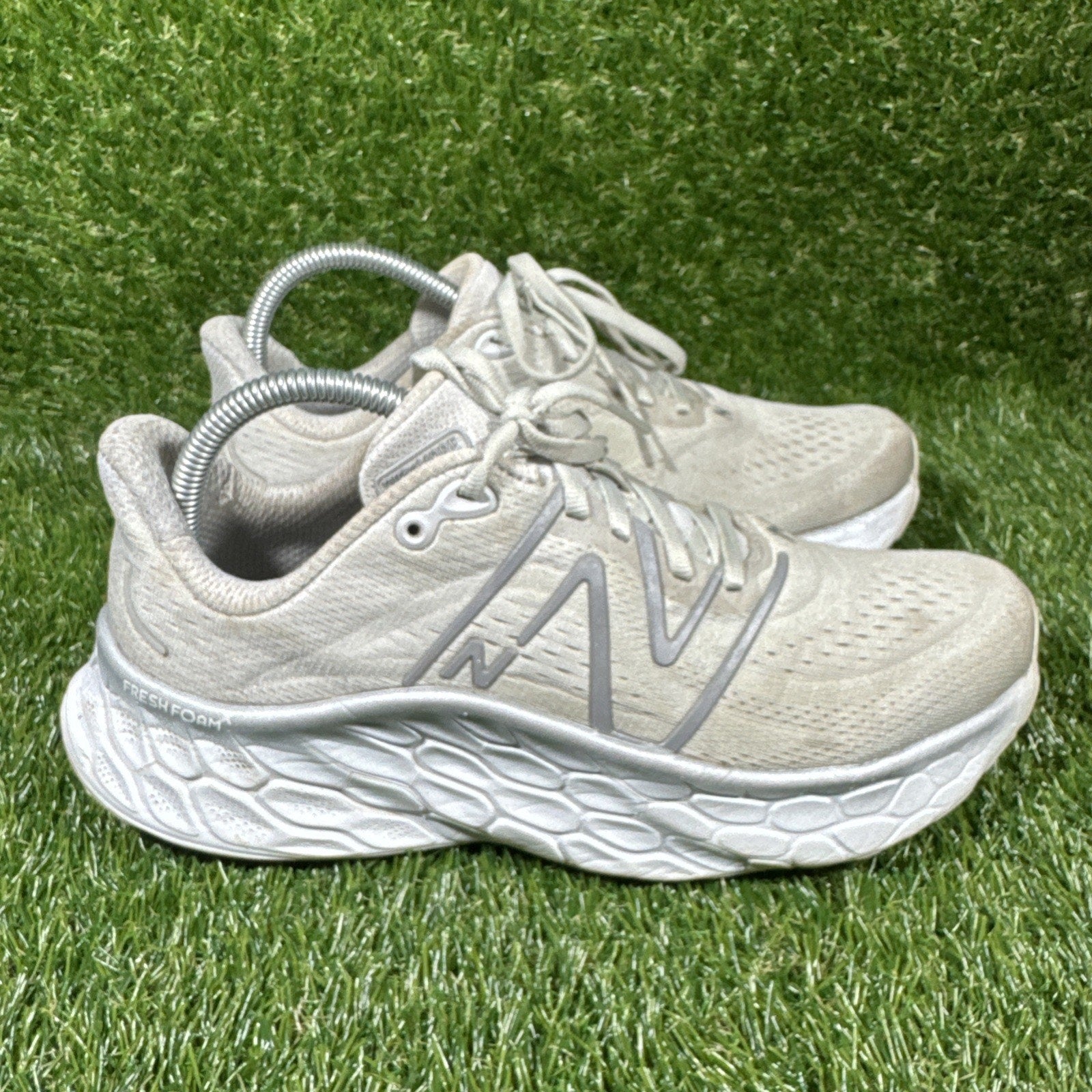 New Balance Womens FF X More V4 WMORNC4 White Running Shoes Sneakers Size 9 B