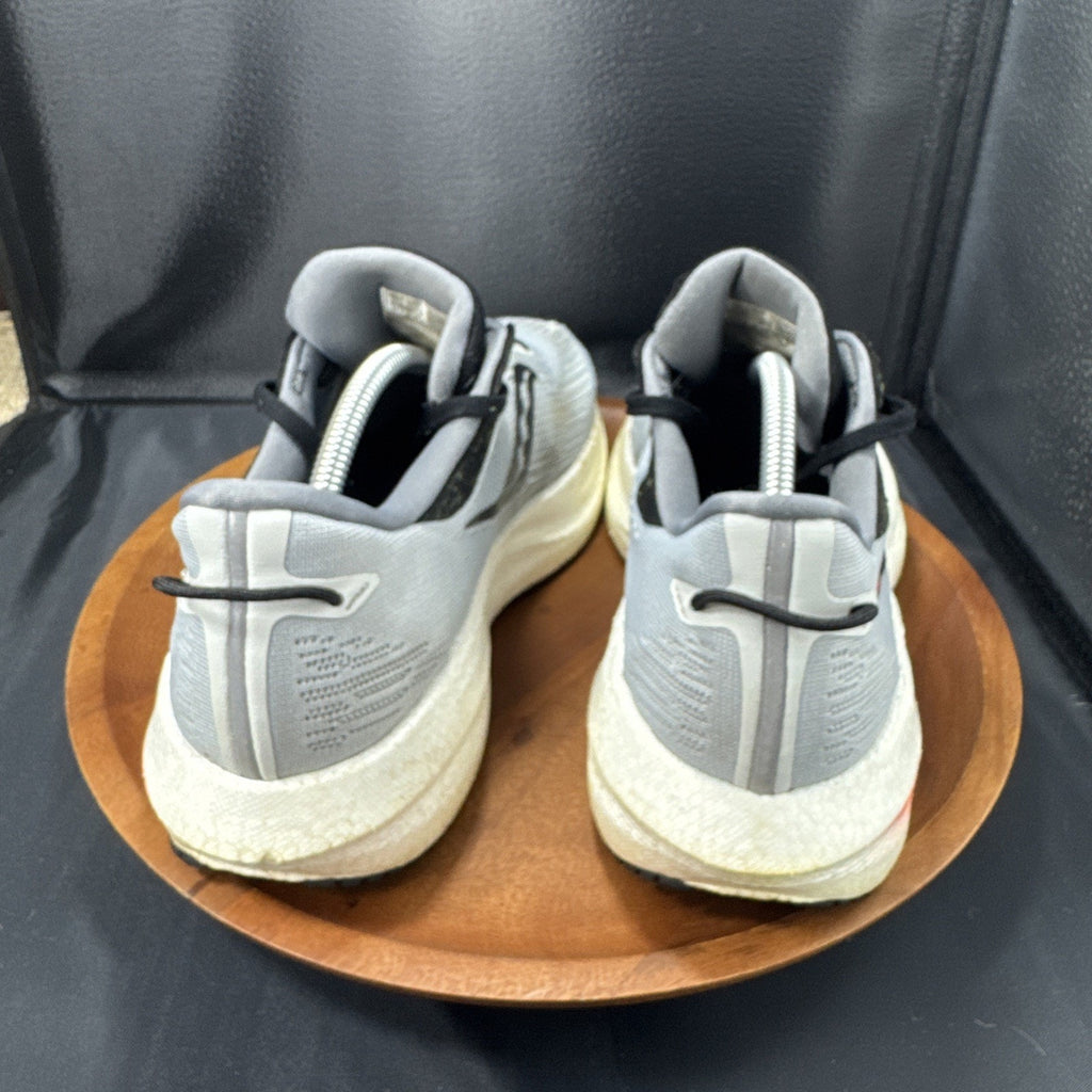 Saucony Men's Triumph 21 Sneakers, Concrete/Blk, 10.5 US, USED