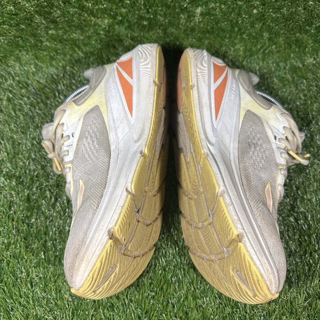 Altra Women's Paradigm 6 Running Shoes, Yellow/White, 8.5 US AL0A5484710