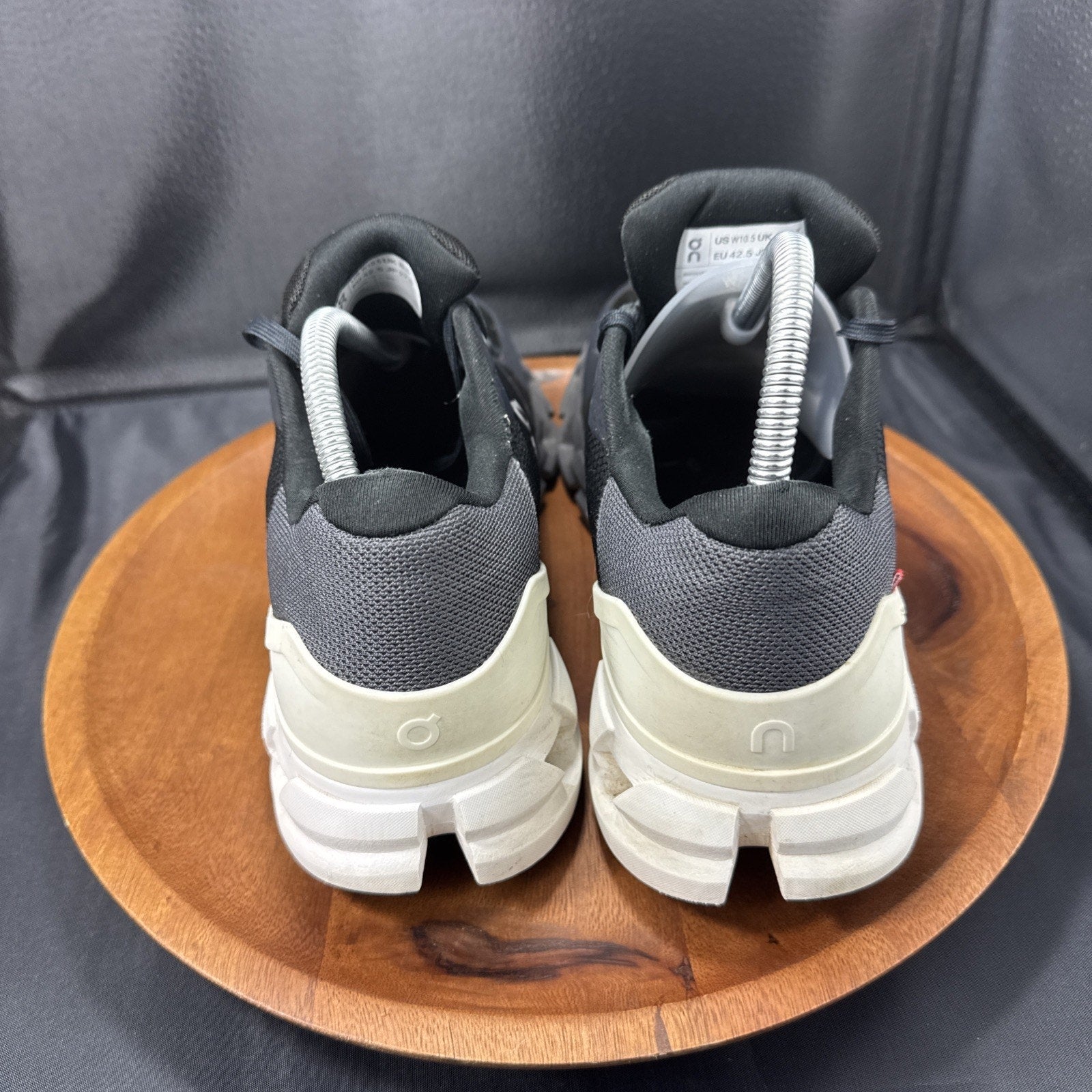 On Cloudflyer 4 Running Shoes Womens Size 10.5 Black White Sneaker 71.9867