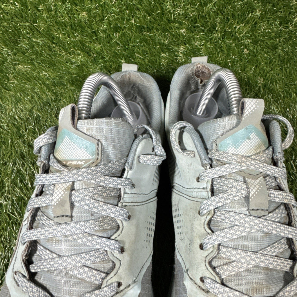 Altra Womens Lone Peak 5 AL0A4VR7416 Gray Running Shoes Sneakers Size 10