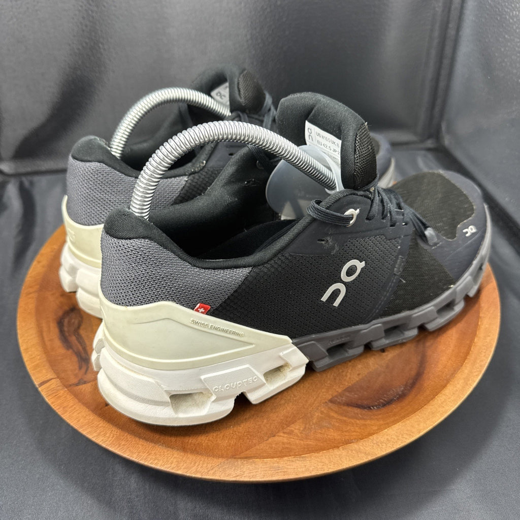 On Cloudflyer 4 Running Shoes Womens Size 10.5 Black White Sneaker 71.9867