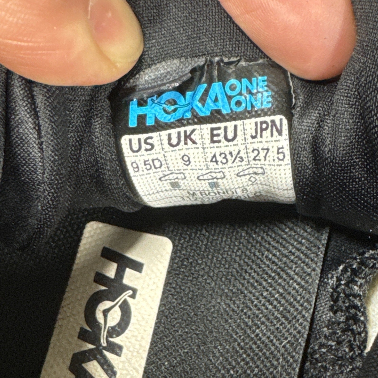 Hoka Bondi 8 Men’s Size 9.5 White Black Gray Running athletic Gym Shoes Trainer