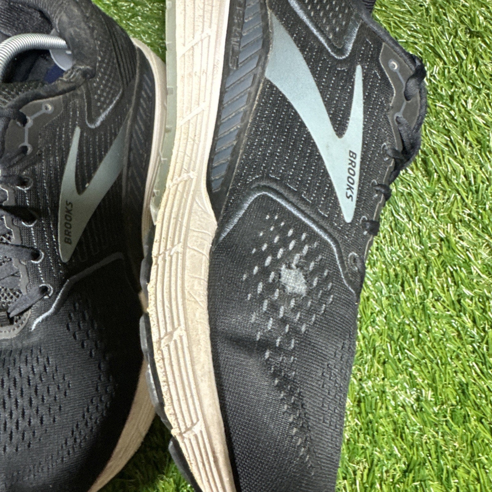 Brooks Beast 20 Shoes Mens Size 13 Extra Wide 4E Black 1103274E051