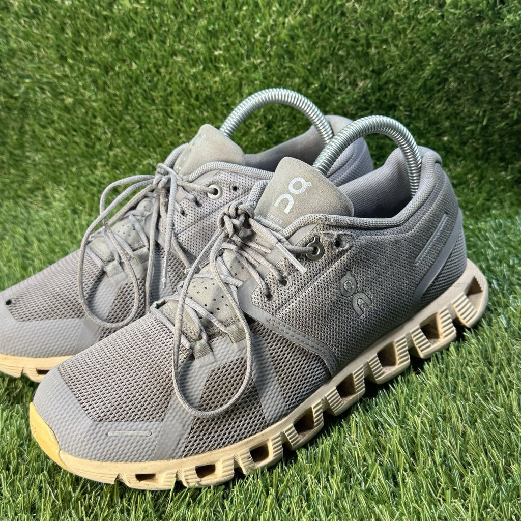 On Cloud 5 Womens Size 8.5 Gray Pink Athletic Trail Running Shoes Sneakers