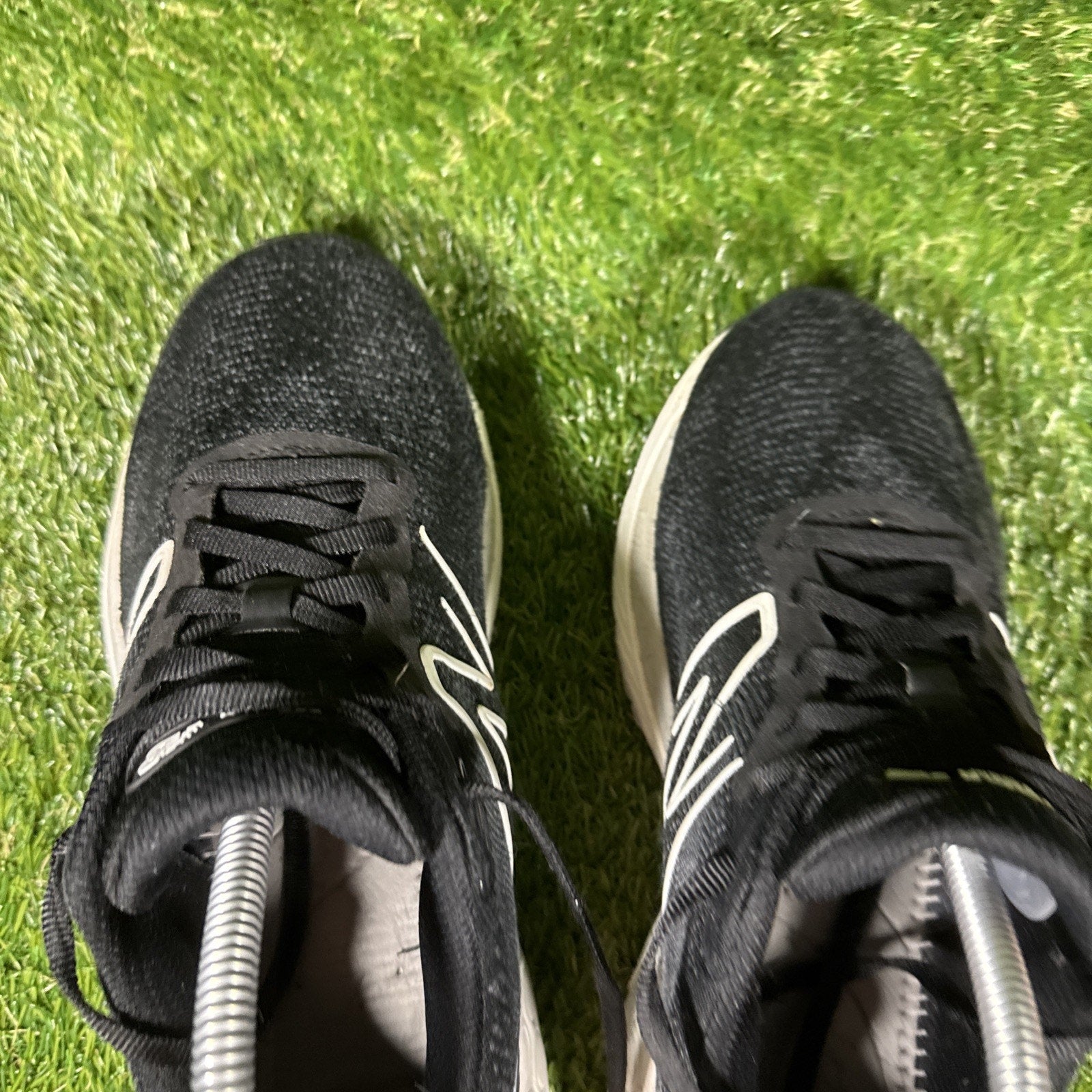 New Balance Fresh Foam 880v14 Shoes Mens Size 8.5 Black Running Sneakers D