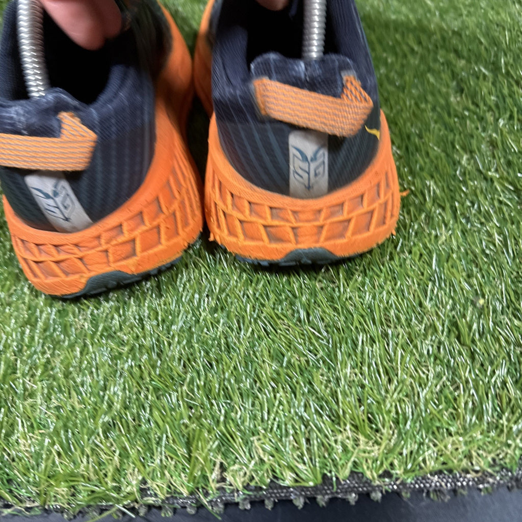 Hoka One Speedgoat 4 Size 9 Men’s Trail Runners Shoes Athletic Trainers