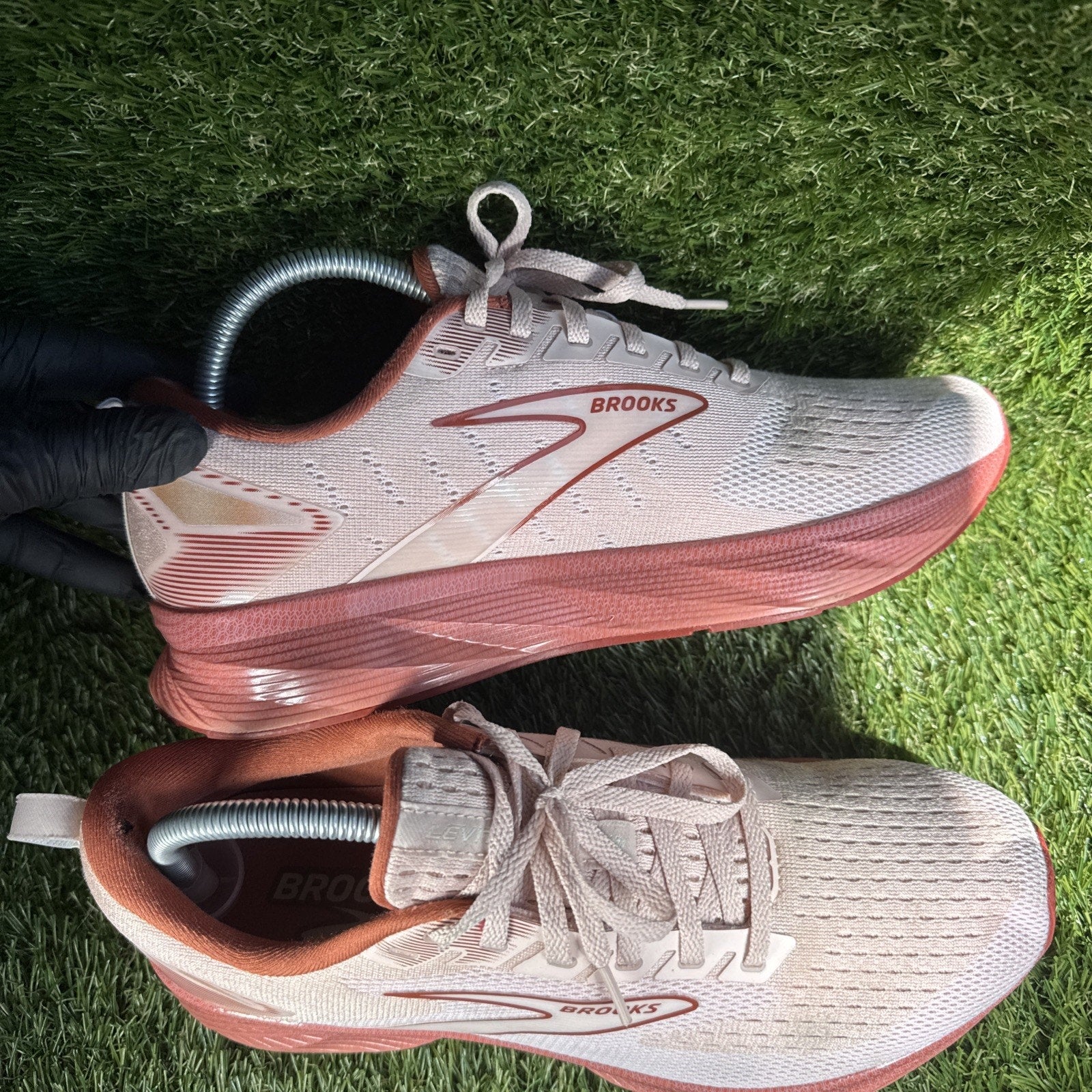 Brooks Shoes Womens Size 10 Levitate 6 Peach Whip Pink Mesh Running Sneaker