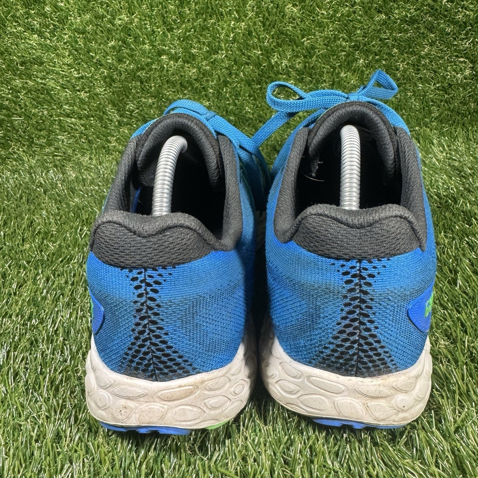 New Balance Fresh Foam 680v7 Shoes Mens Size 10.5 Blue Running Sneakers M680LB8