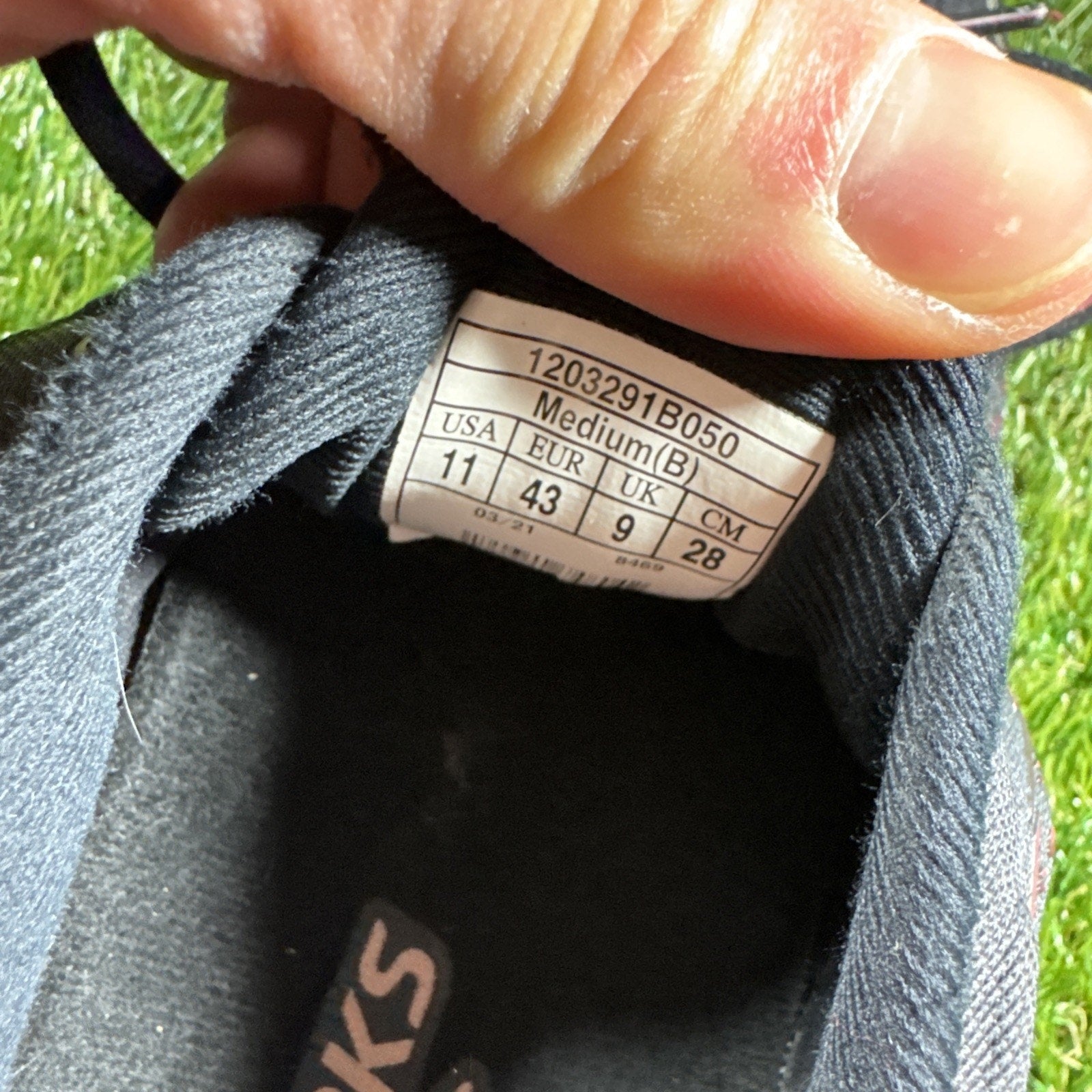 Brooks Adrenaline GTS 21 Women’s Running Shoes Size 11 Black & Pink Sneakers