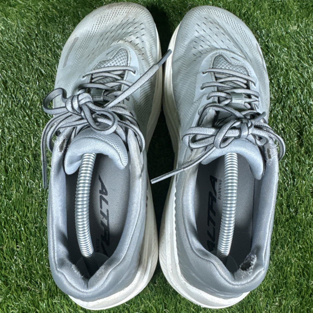 Altra Mens Via Olympus 2 AL0A85NA220 Gray Running Shoes Sneakers Size 11