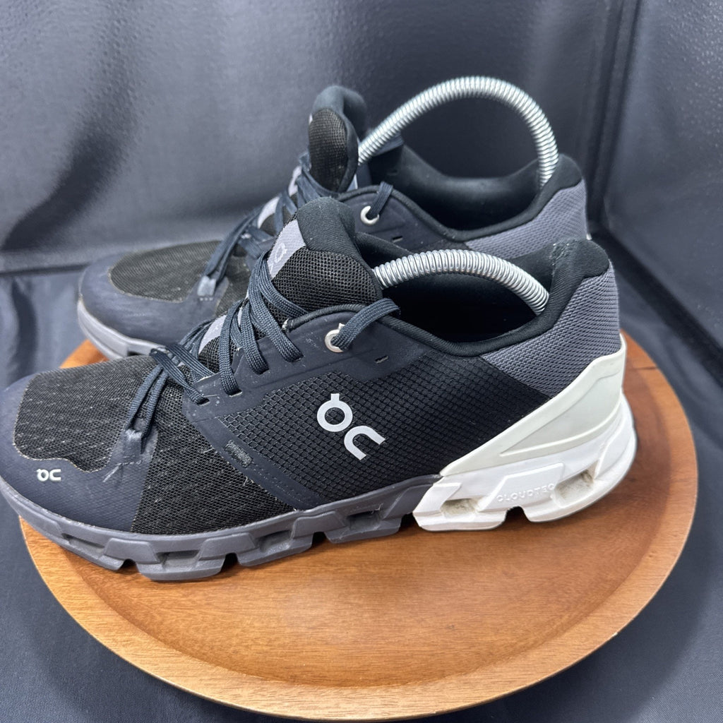 On Cloudflyer 4 Running Shoes Womens Size 10.5 Black White Sneaker 71.9867