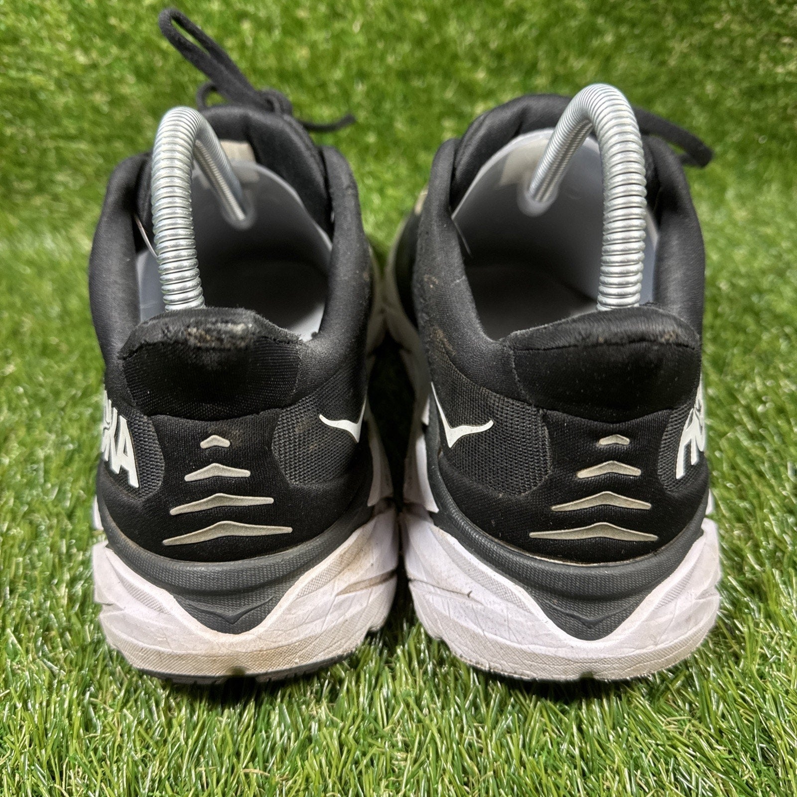 Hoka One One Clifton 8 Womens Size 10B Black White Running Sneakers Shoes