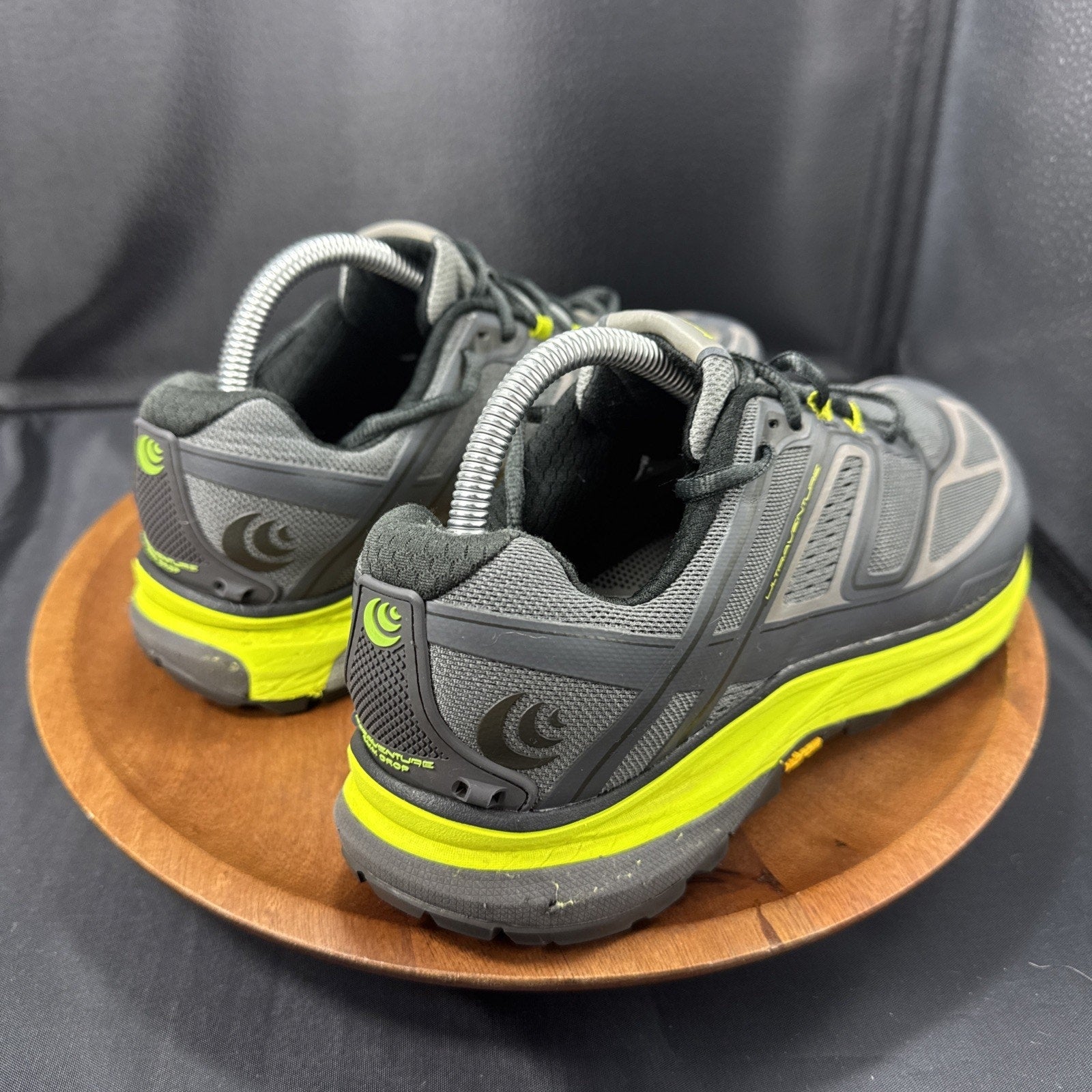 Topo Ultraventure Trail Running Shoes Mens 8.5 Gray Green Vibram Outdoor Hiking