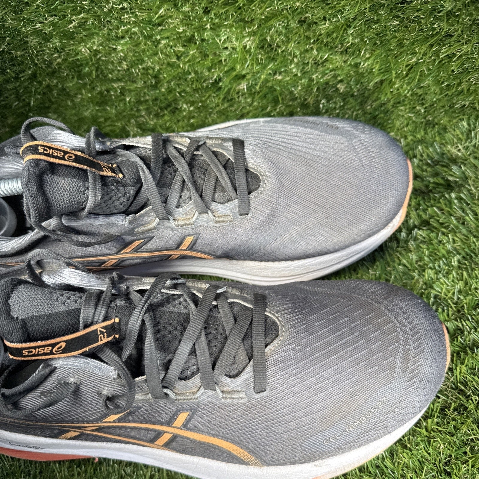 ASICS Gel-Nimbus 27 Mens size 10 Running Shoes Grey PureGEL Sneakers 1011B958