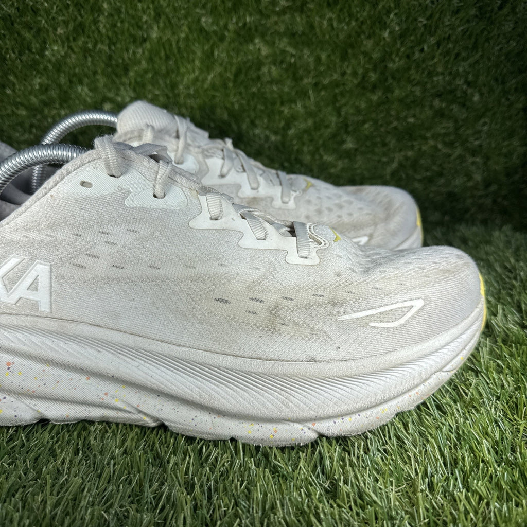 Hoka One One Womens Clifton 9 1127896 WTL White Running Shoes Sneakers Size 11B