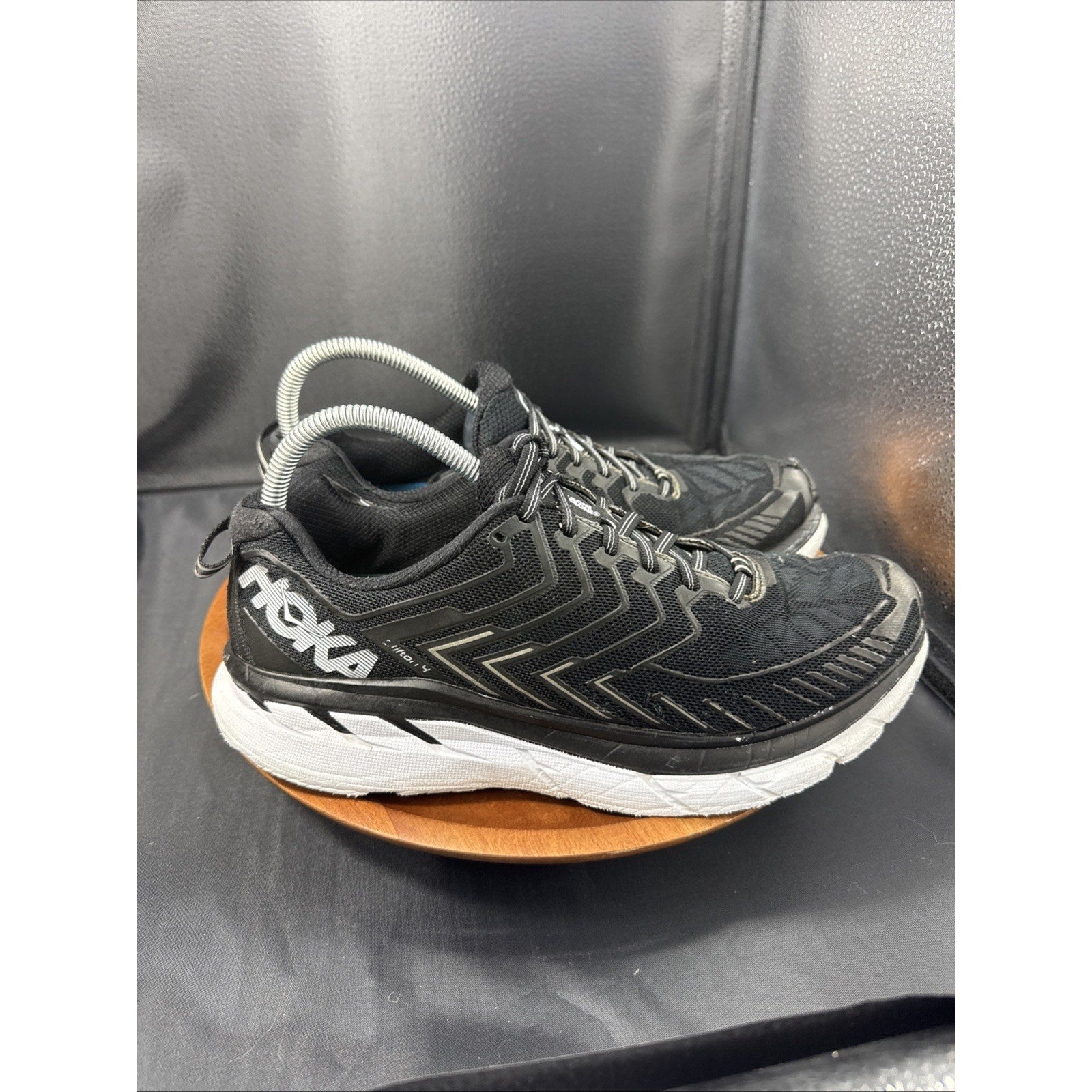 Hoka One One Clifton 4 Women’s Sz 11 Running Shoes Sneakers 1123201 BWH