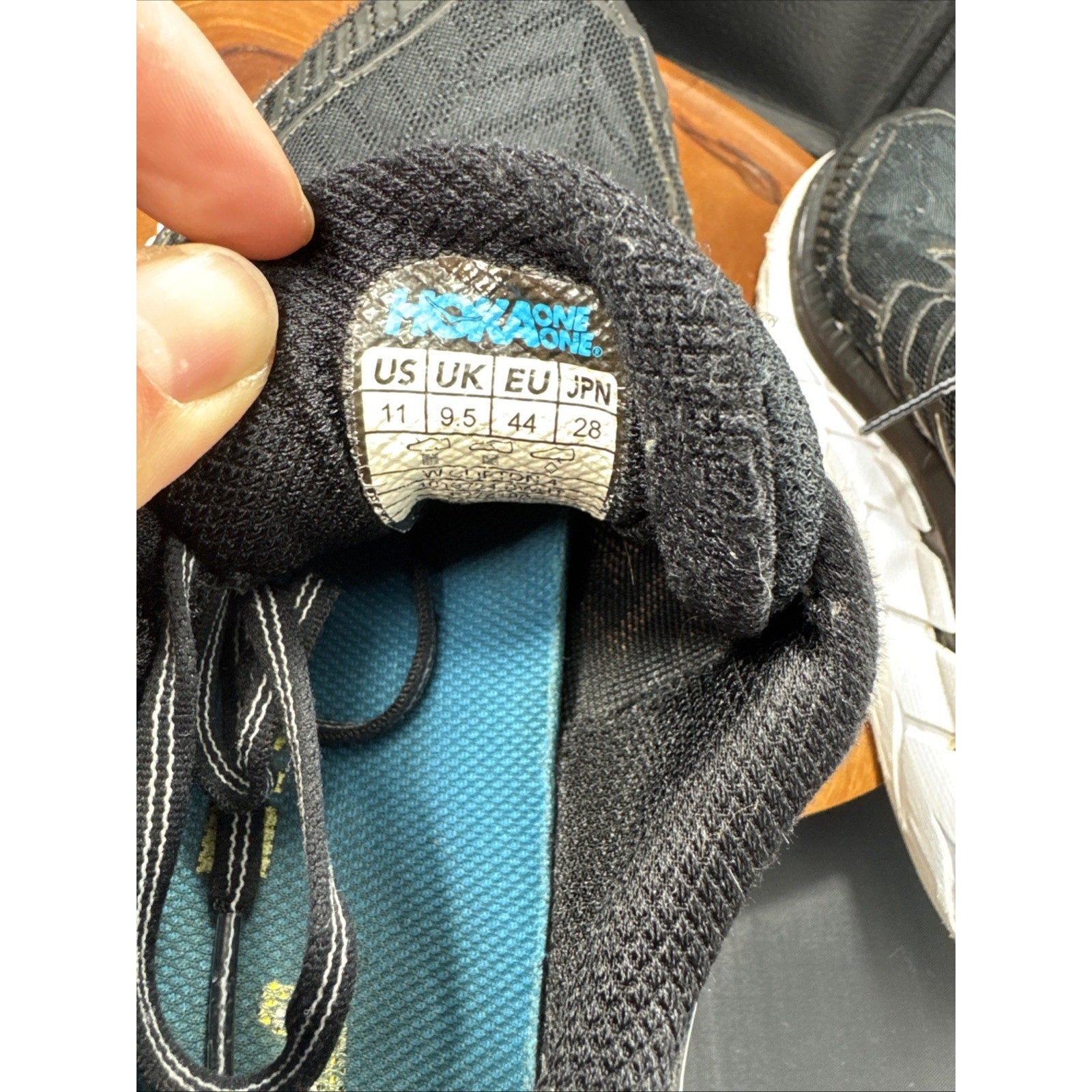 Hoka One One Clifton 4 Women’s Sz 11 Running Shoes Sneakers 1123201 BWH