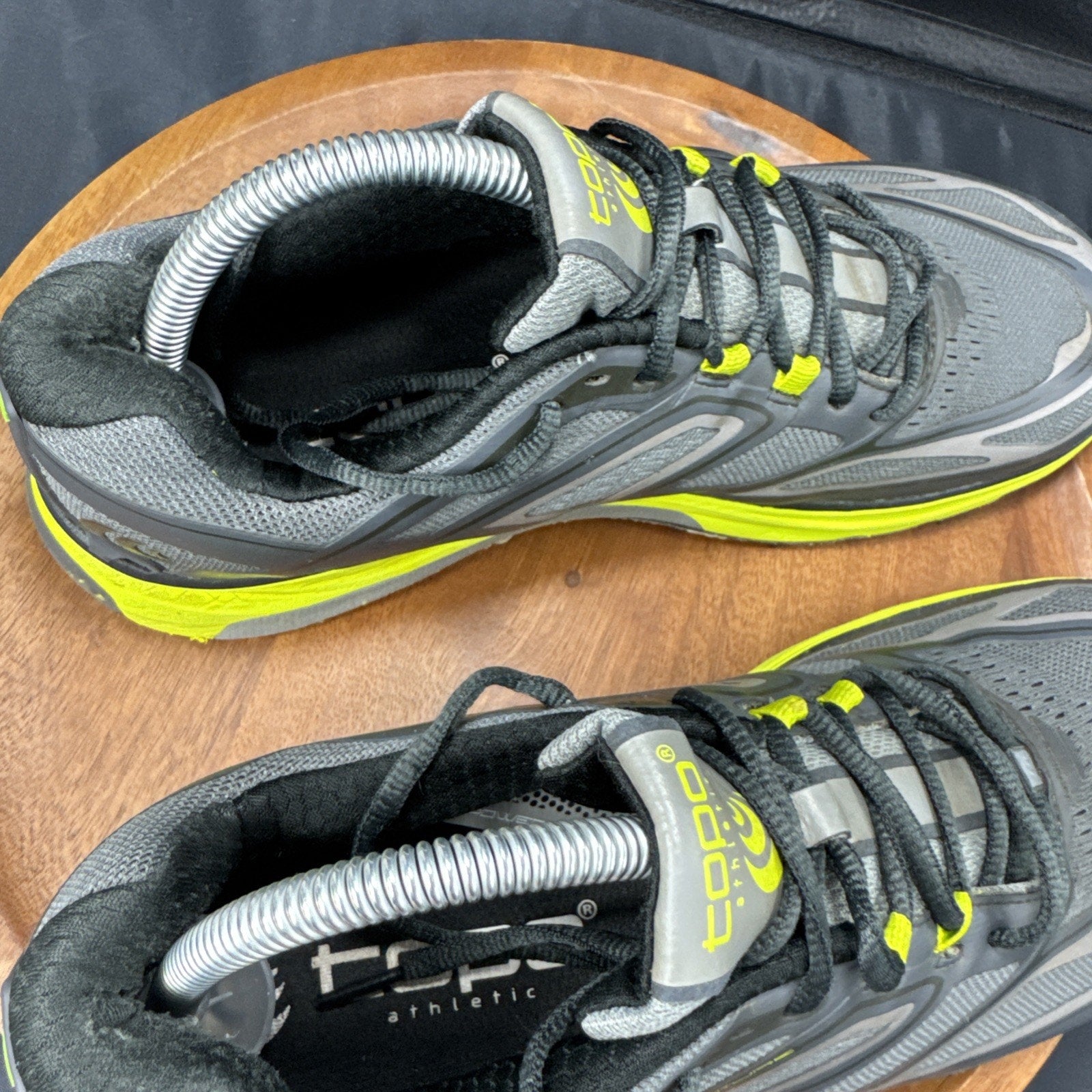 Topo Ultraventure Trail Running Shoes Mens 8.5 Gray Green Vibram Outdoor Hiking