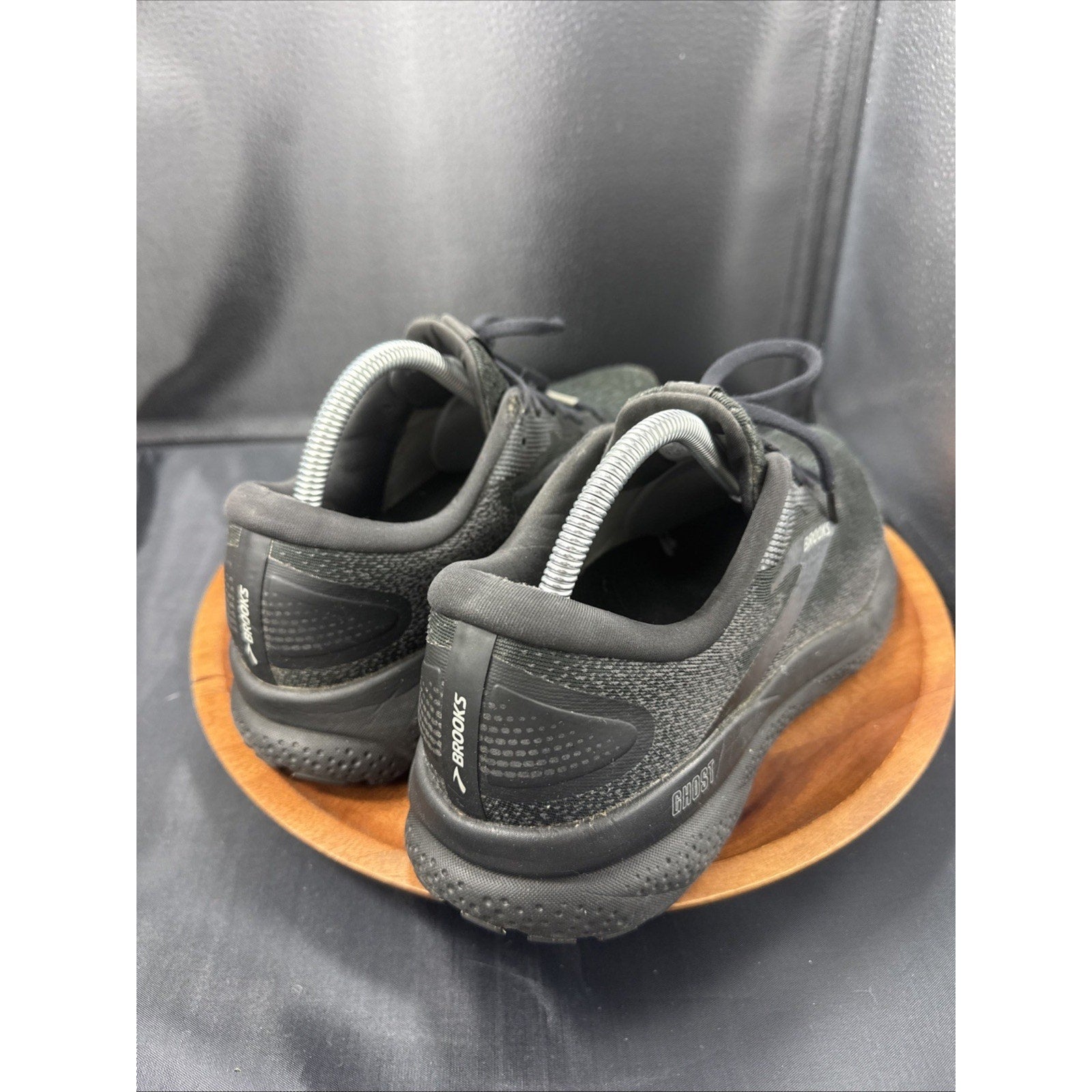 Size 10 - Brooks Ghost 16 GORE-TEX Black Ebony Running Shoes Good Condition