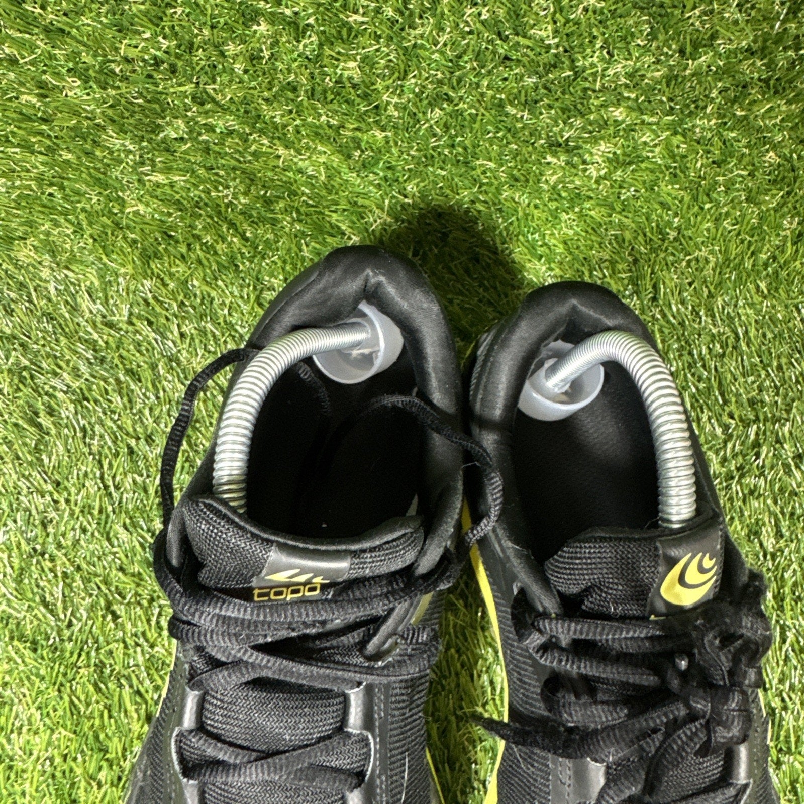 Topo Athletic MTN Racer 3 Shoes Mens Size 10 Black Lime Trail Running Vibram