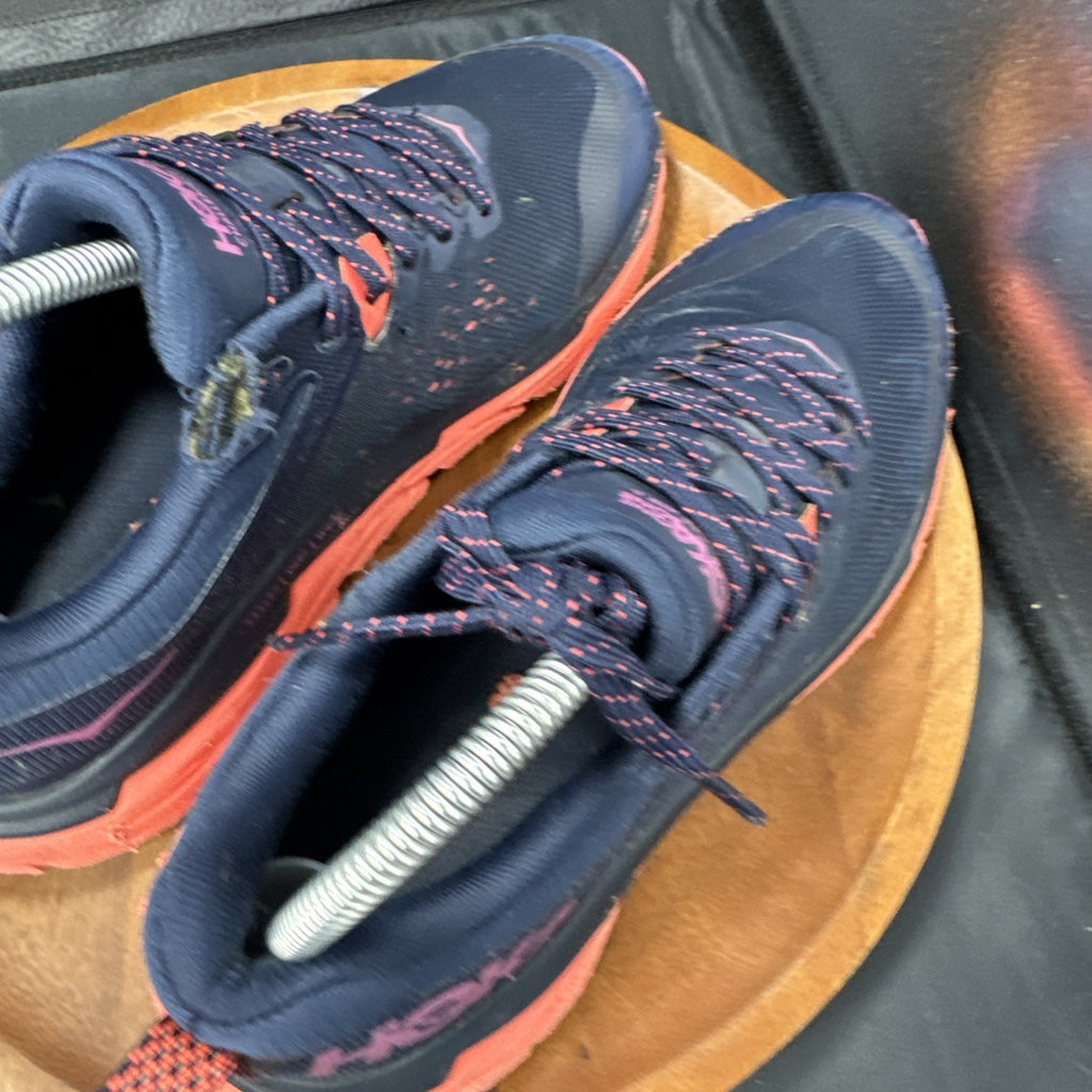 Hoka One One Challenger ATR 6 Wide Shoes Womens Size 8.5D Blue Red Trail Running