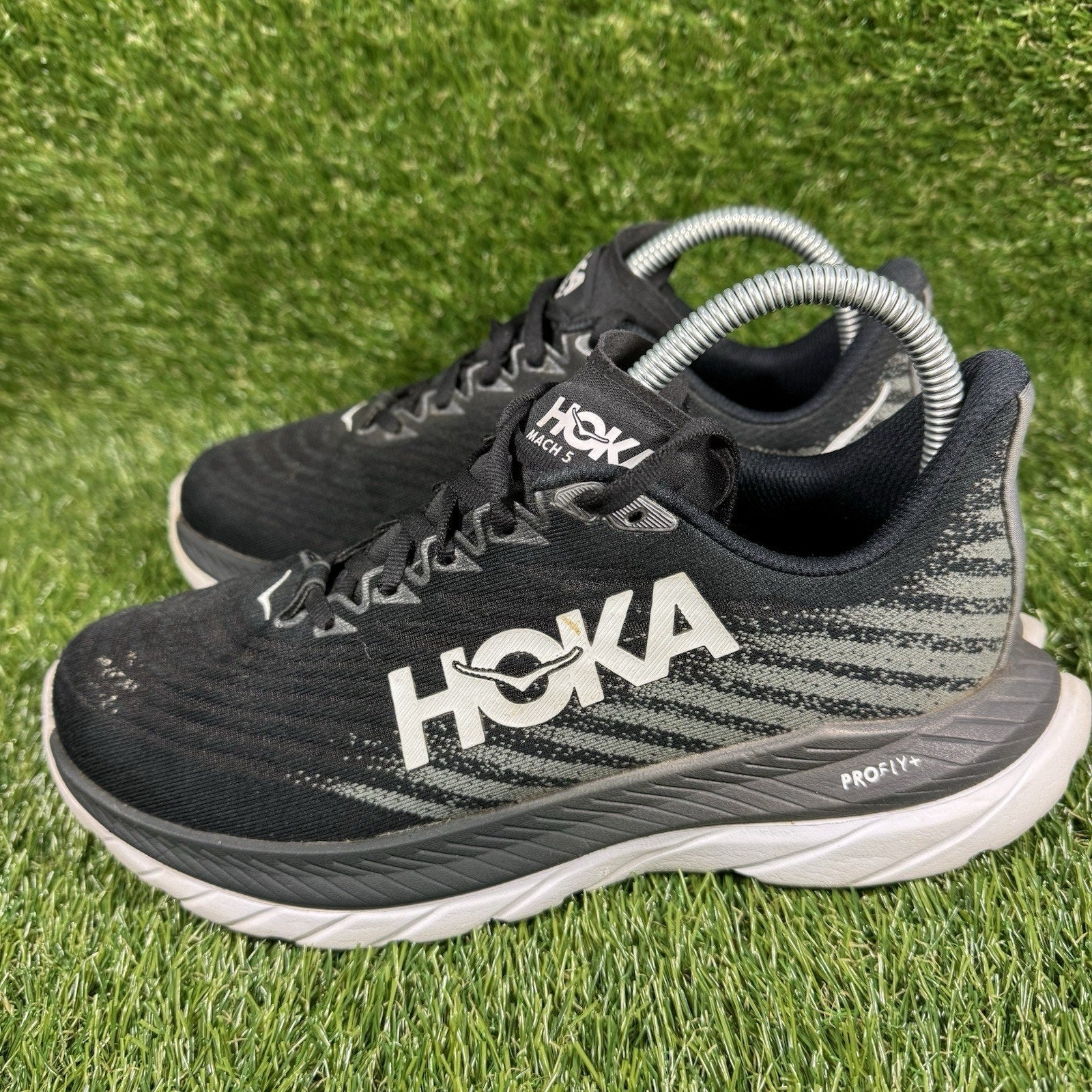 Hoka One One Mach 5 Women's Black and White Sneaker Size 7.5b #1127894 BCSTL