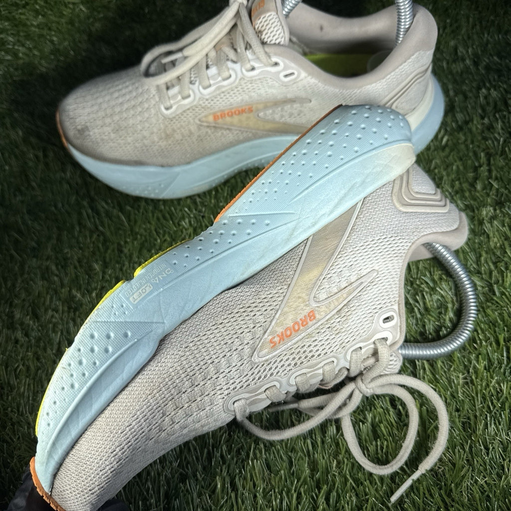 Brooks Glycerin GTS 21 Womens Athletic Running Shoes Size 7 Coconut Beige Aqua