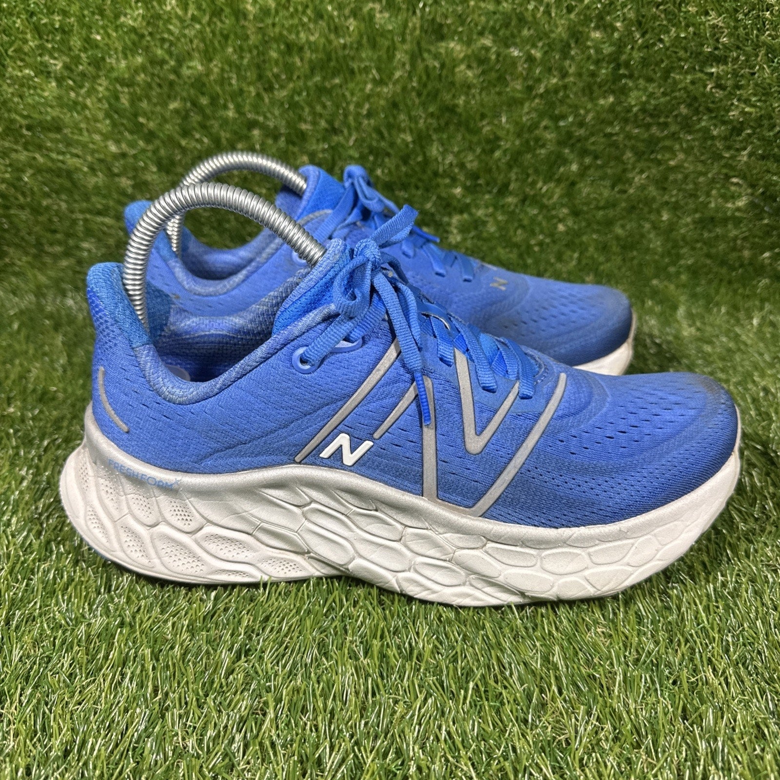 New Balance Fresh Foam X More V4 Women's Blue Athletic Sneakers WMORBL4 Size 8.5
