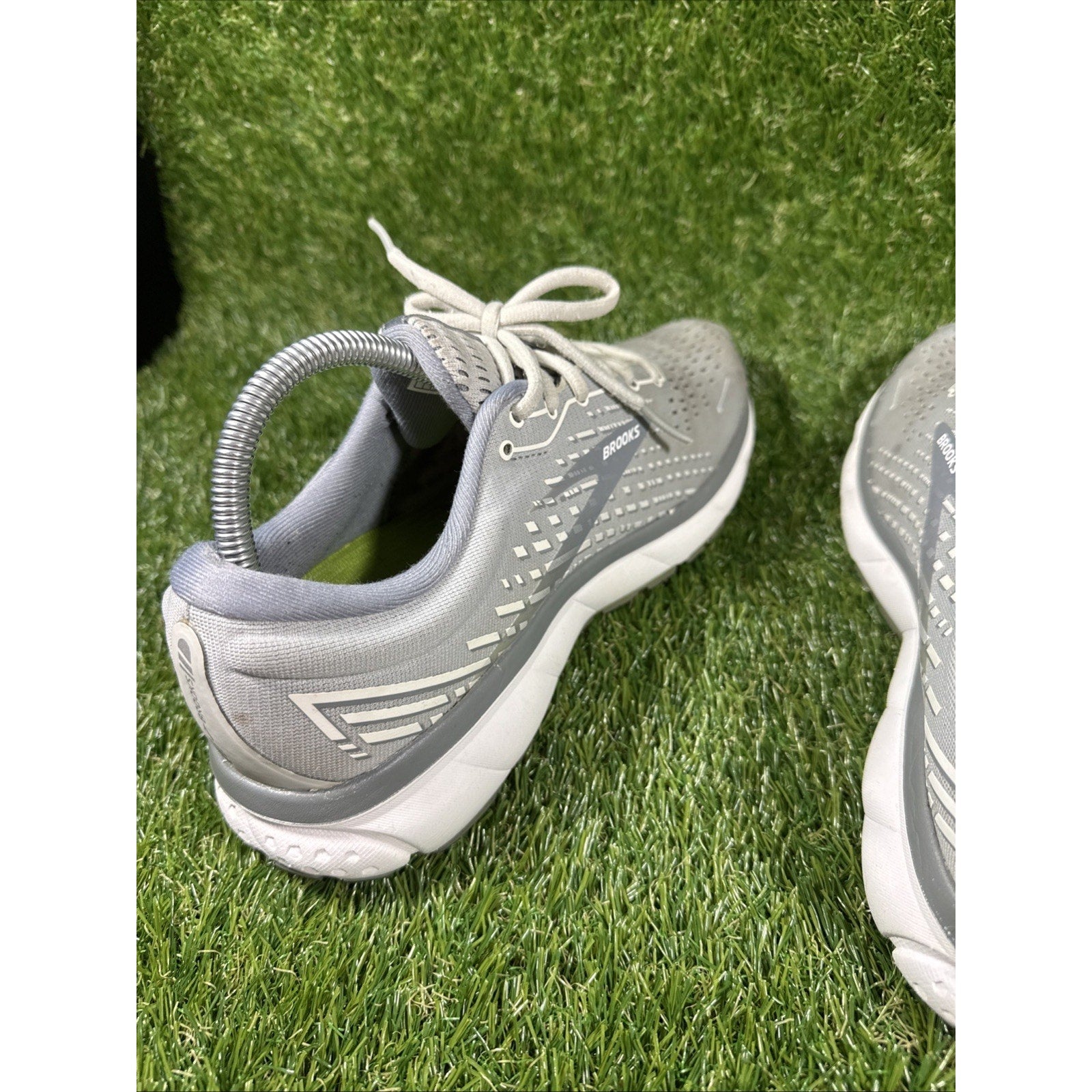 Brooks Ghost 13 1203381B051 Women's Gray Running Shoes Size 9.5B