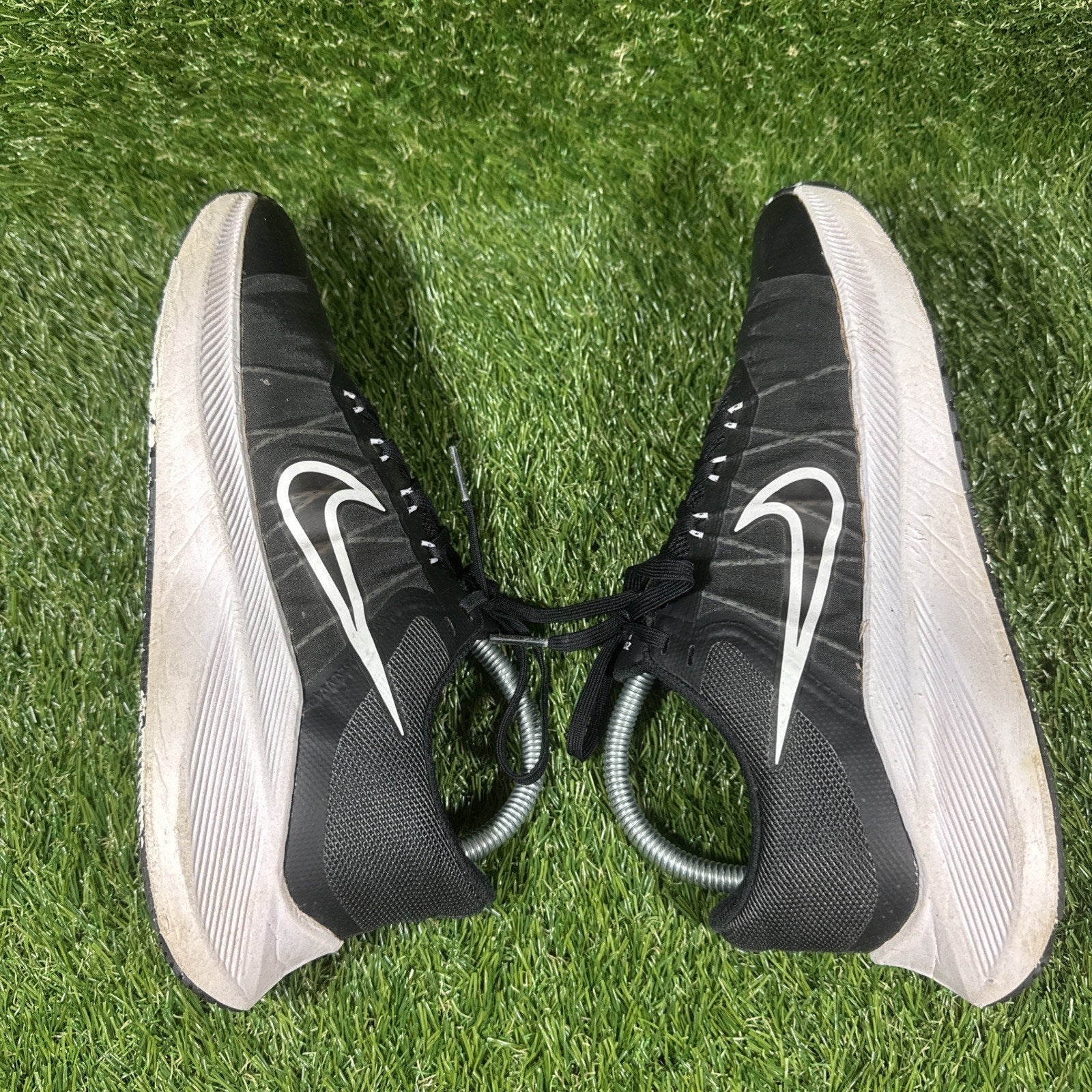 Nike Zoom Winflo 8 Women's Running Walking Shoes Black White Size 8 CW3421-005