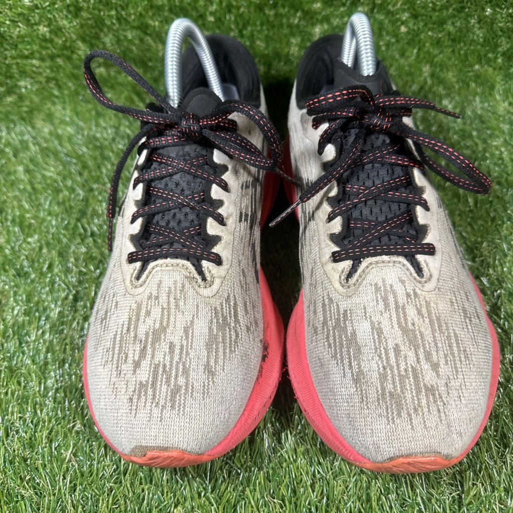 Asics NOVABLAST 3 Running Sneaker Women's Size 8.5 Mesh Outdoor 1012b288