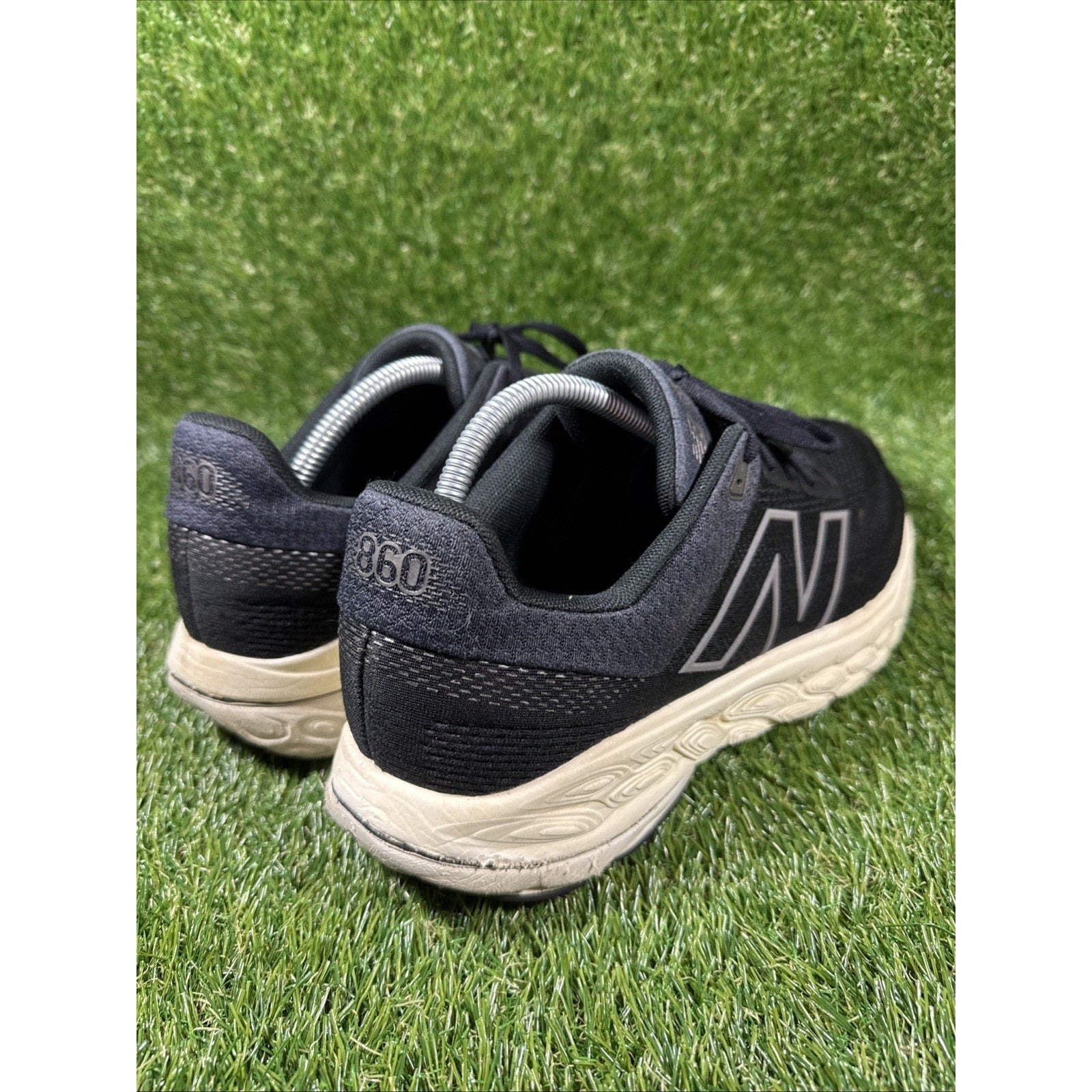 New Balance FF X 860 V14 Men’s Size 10.5 D Med M860K14 black/white Running Shoes