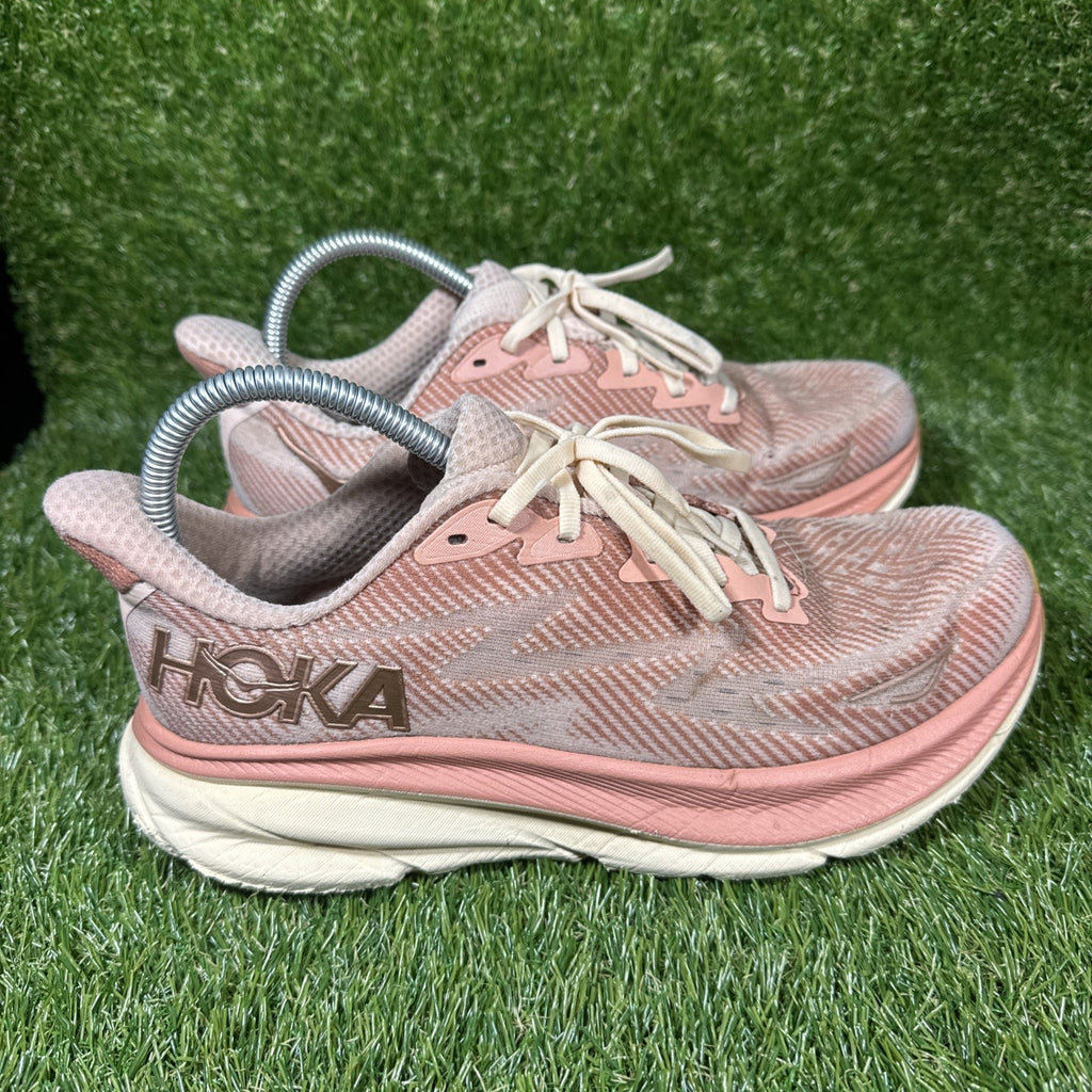 Hoka One One Clifton 9 Sandstone Pink Women's Running Shoes Size 9B 1127896SNC