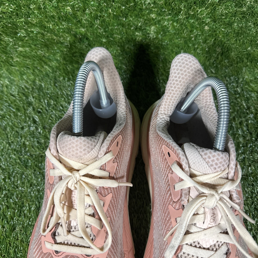 Hoka One One Clifton 9 Sandstone Pink Women's Running Shoes Size 9B 1127896SNC