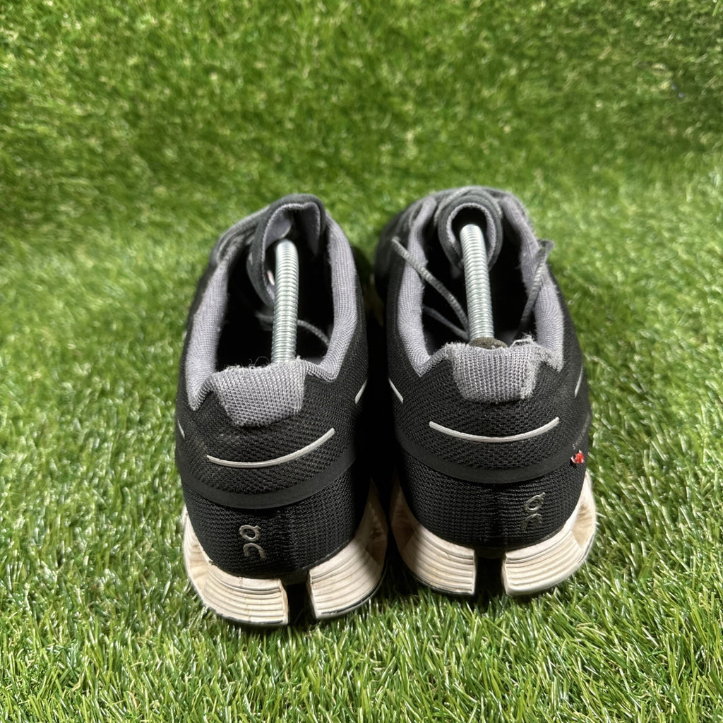 On Cloud 5 Black White Athletic Running Shoes Sneakers Mens 12 US