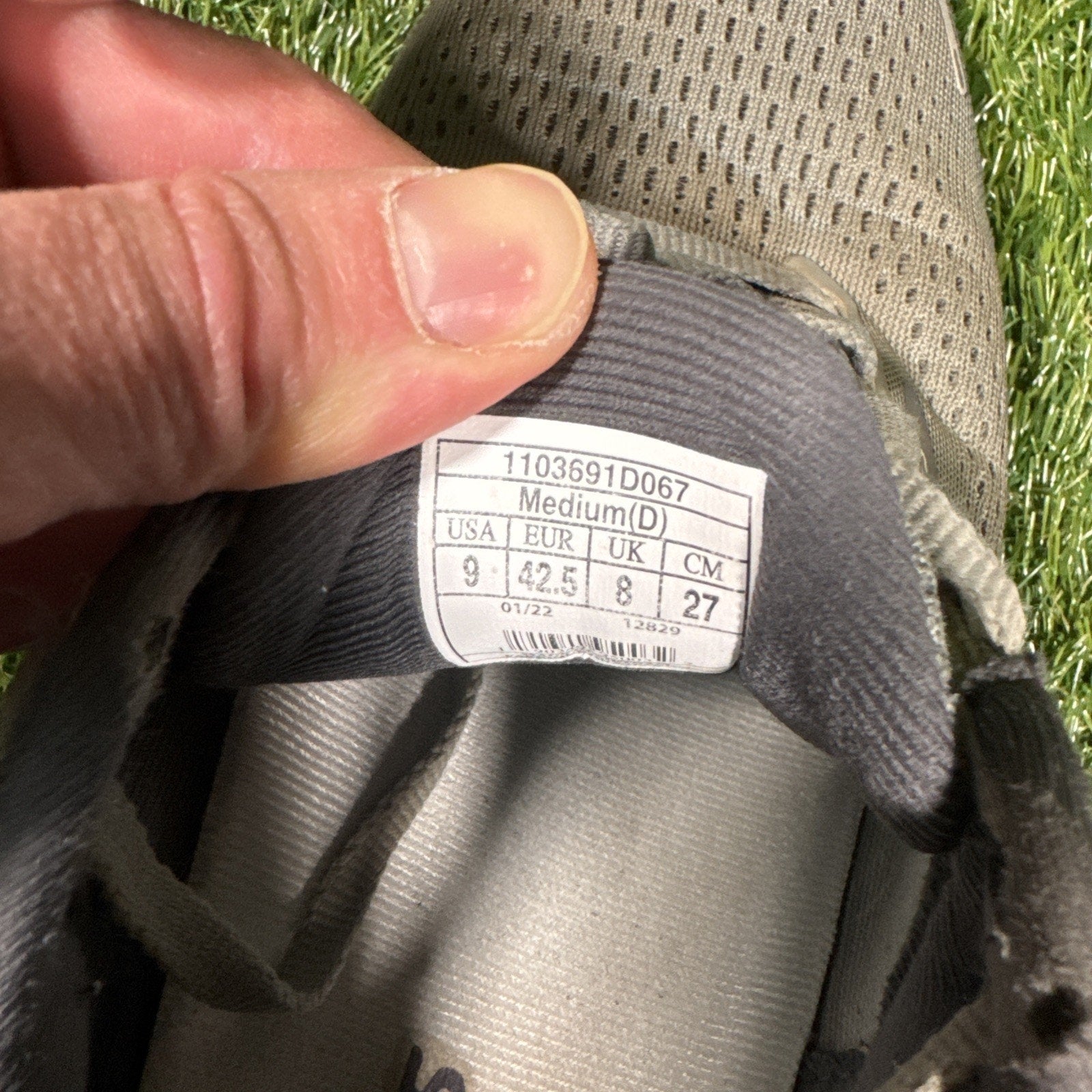 Brooks Ghost 14 Mens Size 9D Shoes 1103691D067 Running Sneakers Gray