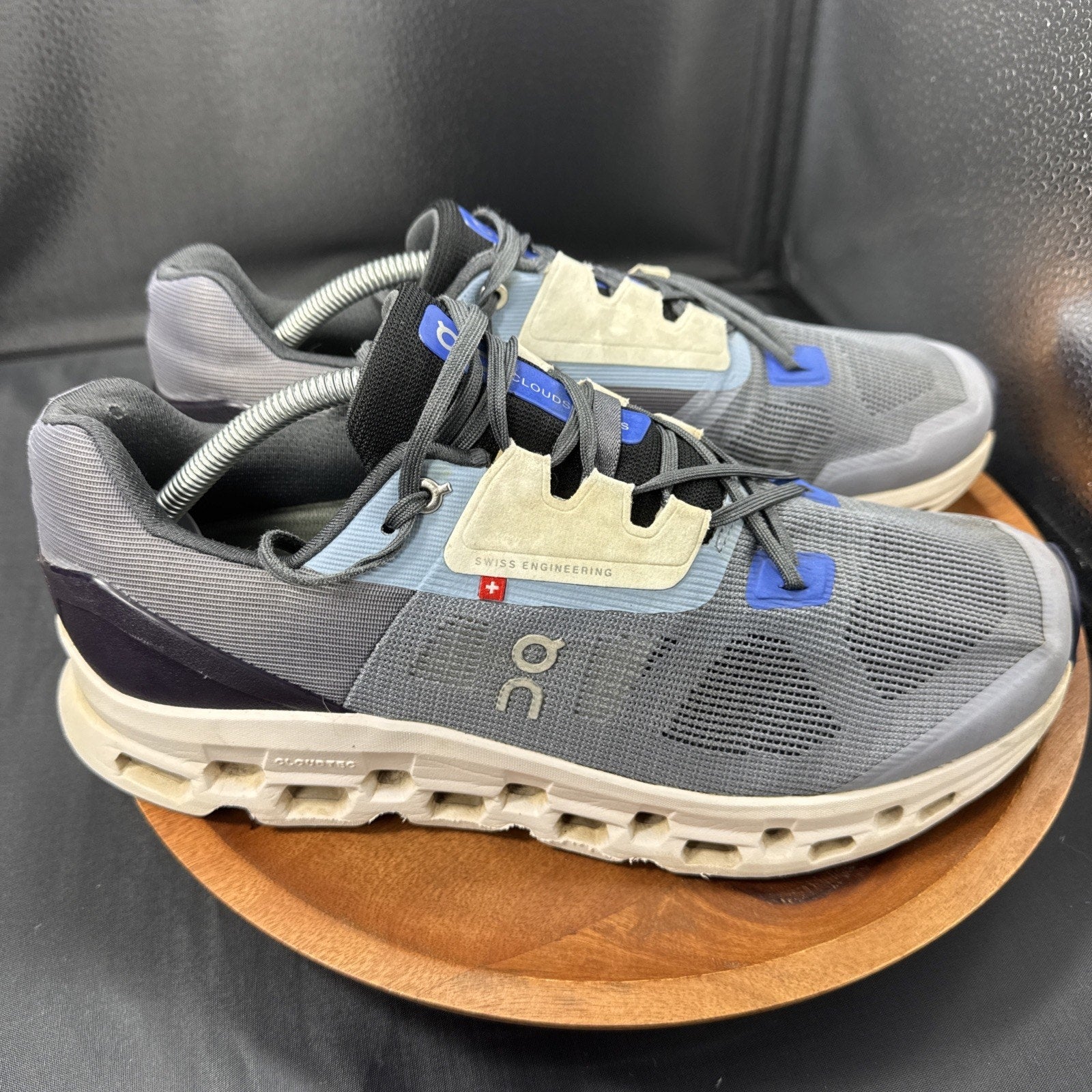 On Running Cloudstratus Men’s Size 11.5 ‘Fossil/Midnight’ Running Shoes 39.99007