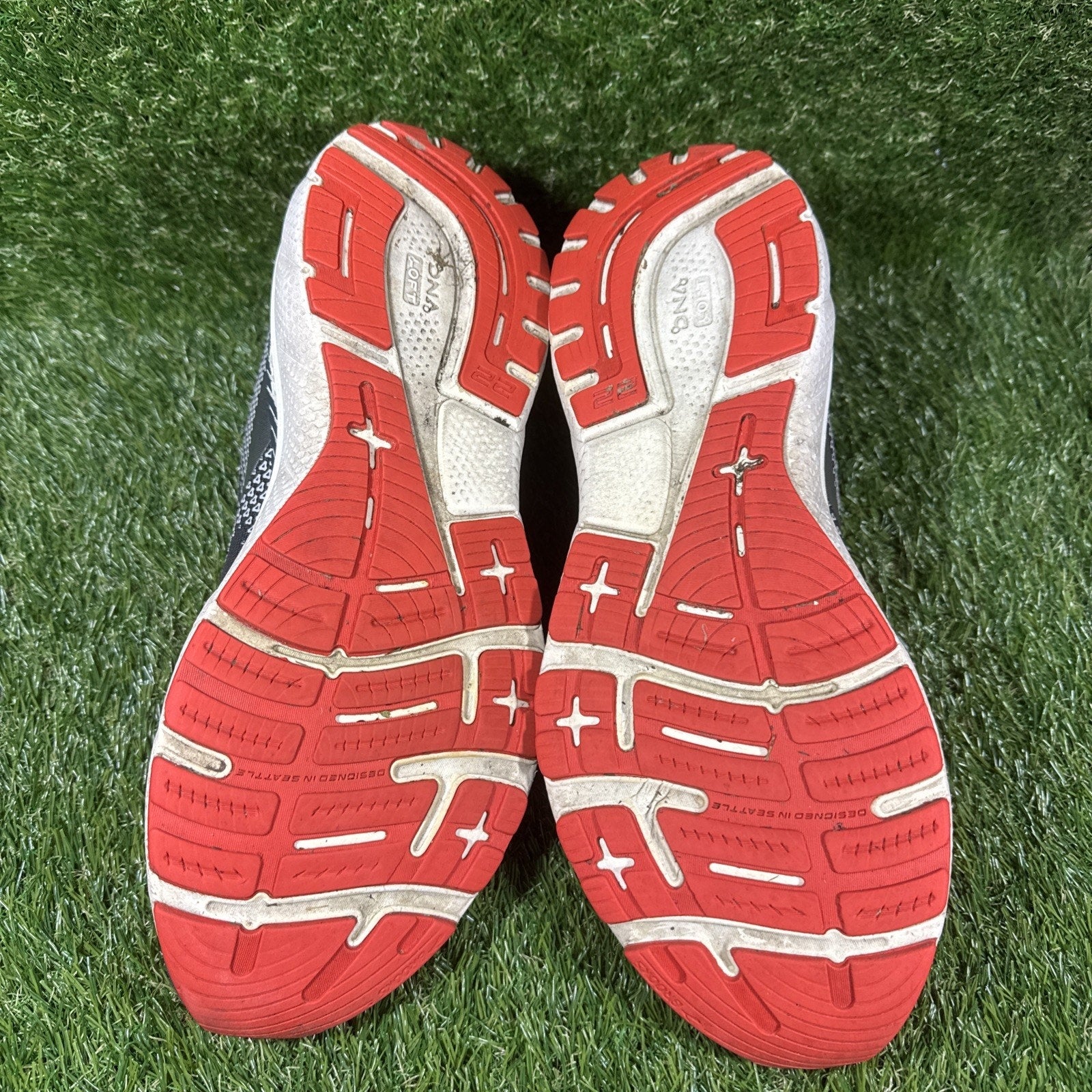 Brooks Adrenaline GTS 22 Peacoat India Ink Grenadine Sneakers Size 12D