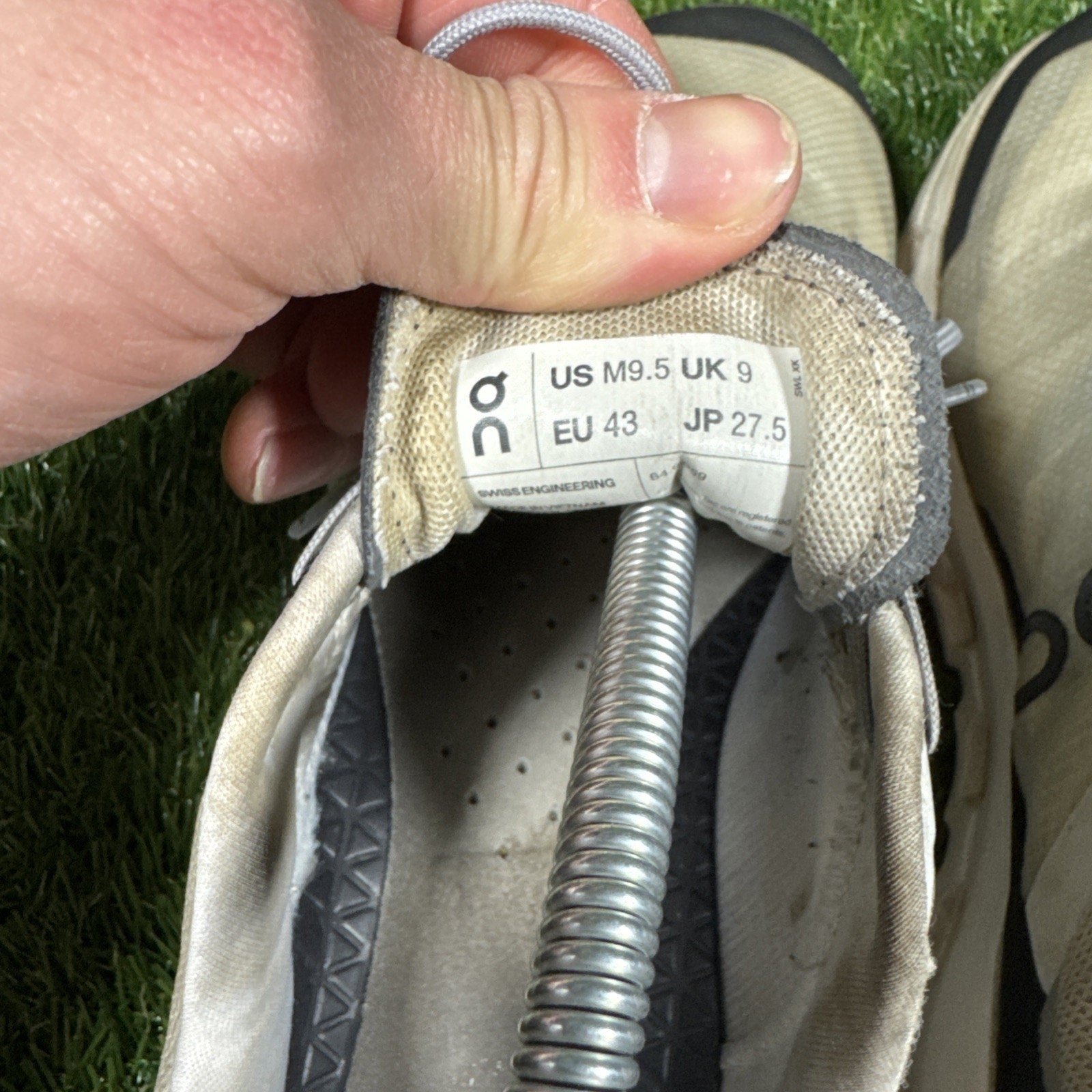 On Cloud Cloudvista Shoes Men's Size 9.5 Glacier Black Running Sneakers 64.99059