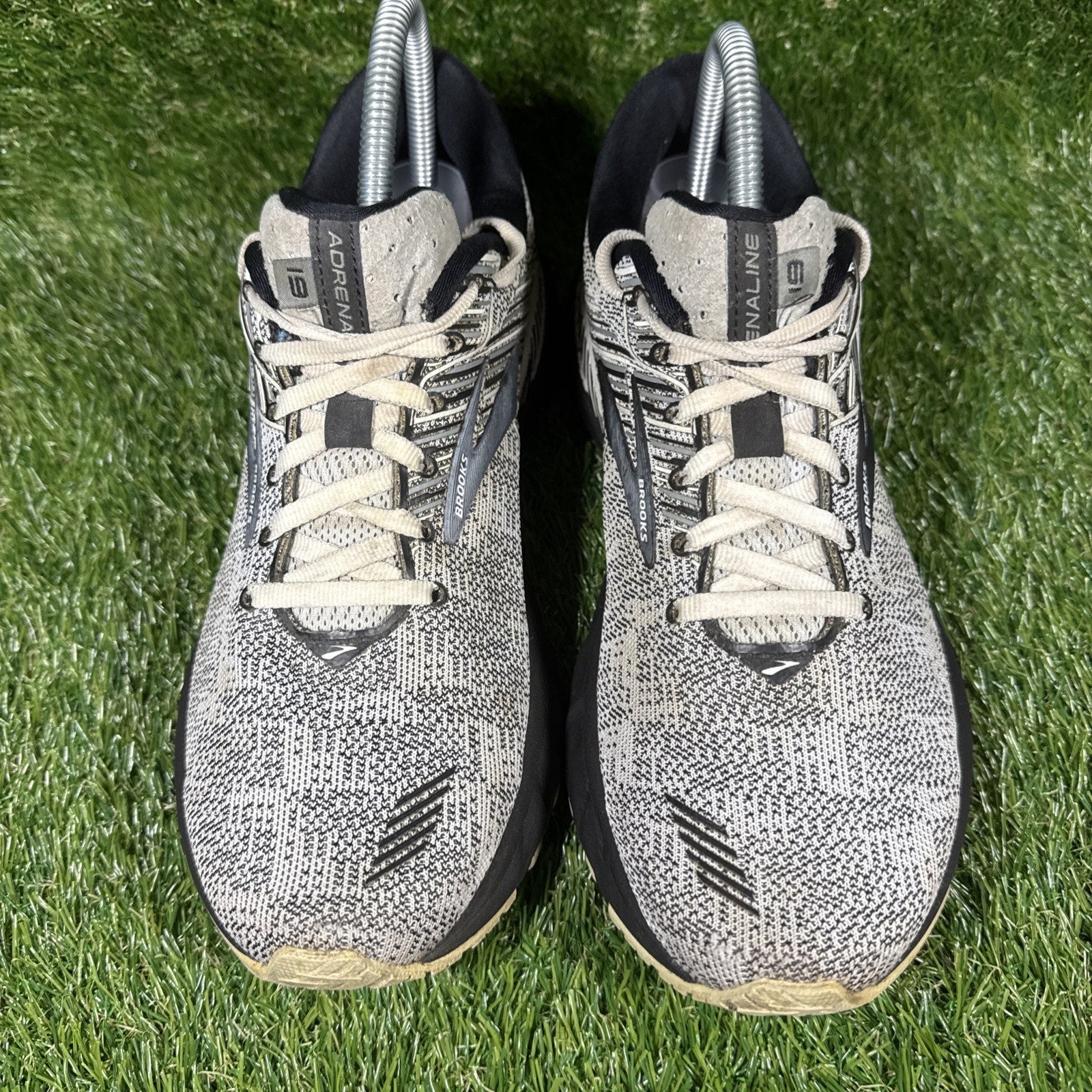 Brooks Adrenaline GTS 19 Womens 9.5 Shoes Heathered Black/White Running Sneakers