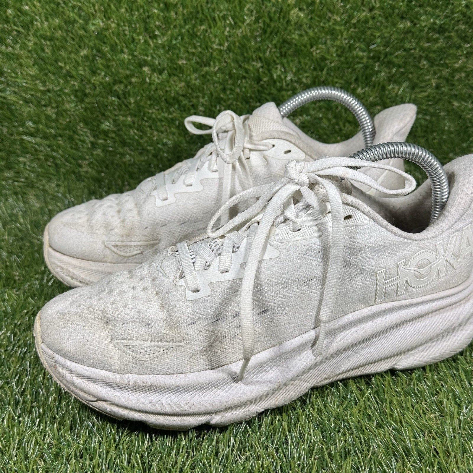 Hoka One One Clifton 9 Womens Size 8B White Athletic Walk Running Shoes Sneakers