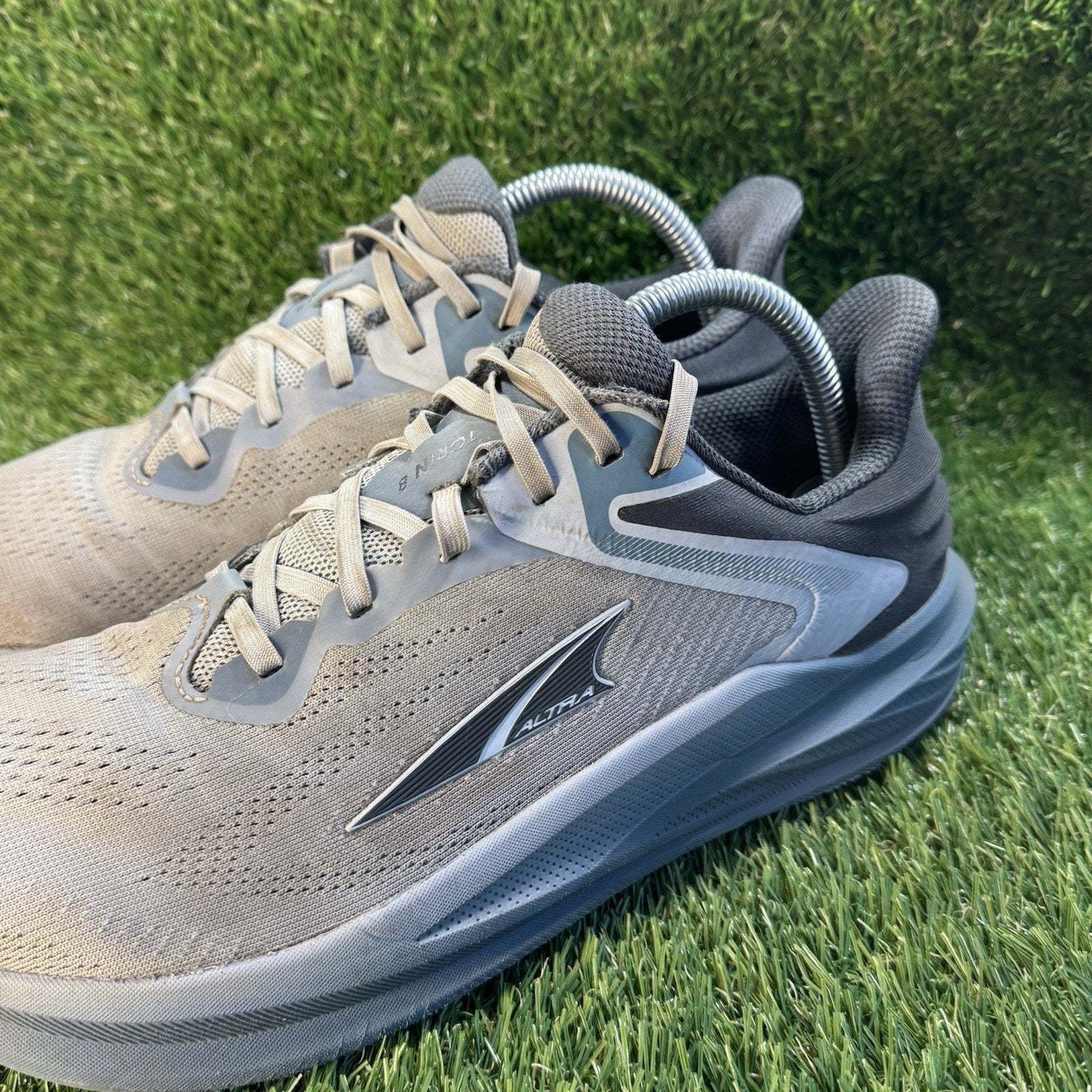Altra Torin 8 Mens Running Sneaker Shoes size 9 Gray Color Athletic Gym