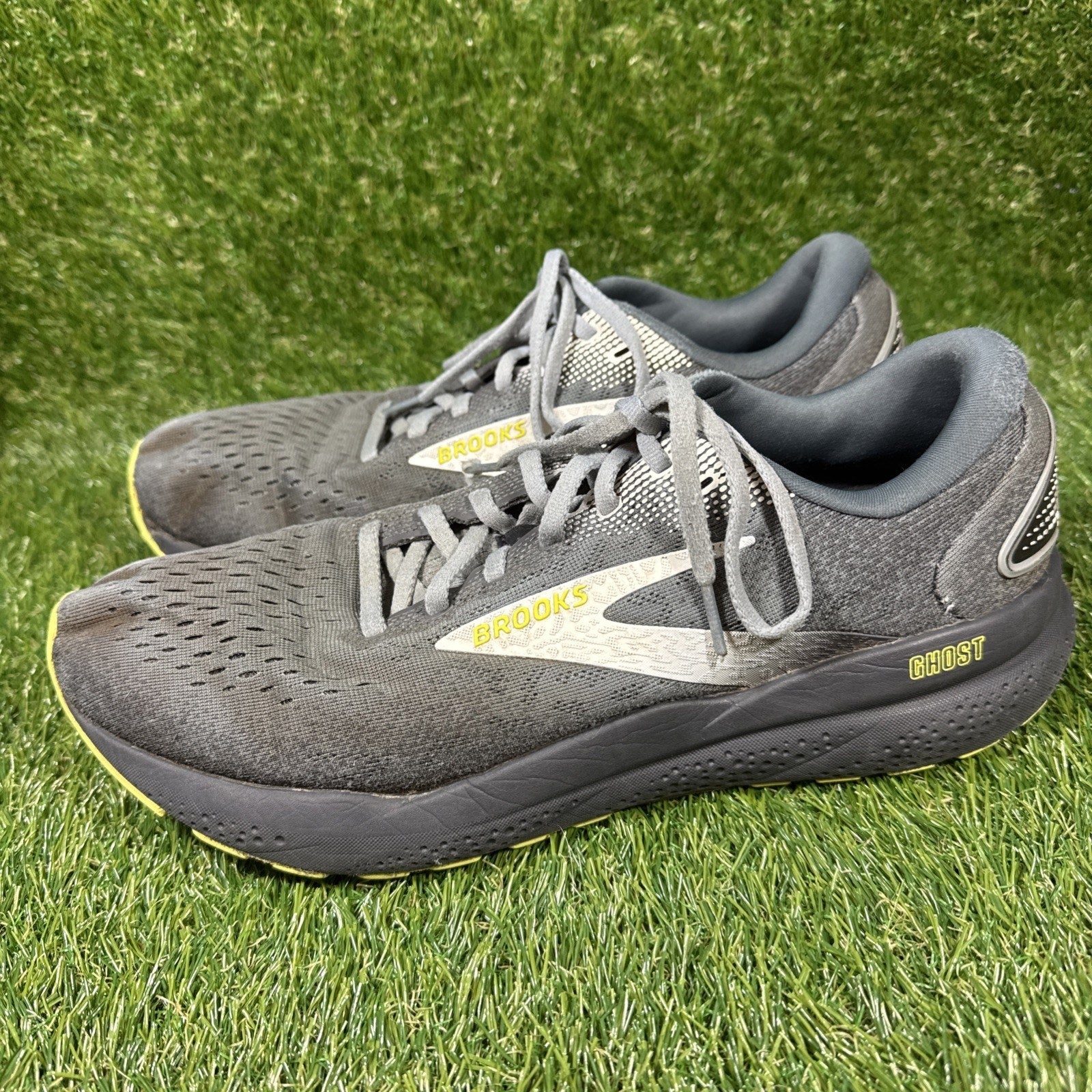 Brooks Ghost 16 Running Shoes Mens 10.5D Athletic Gym Trainer Shoes