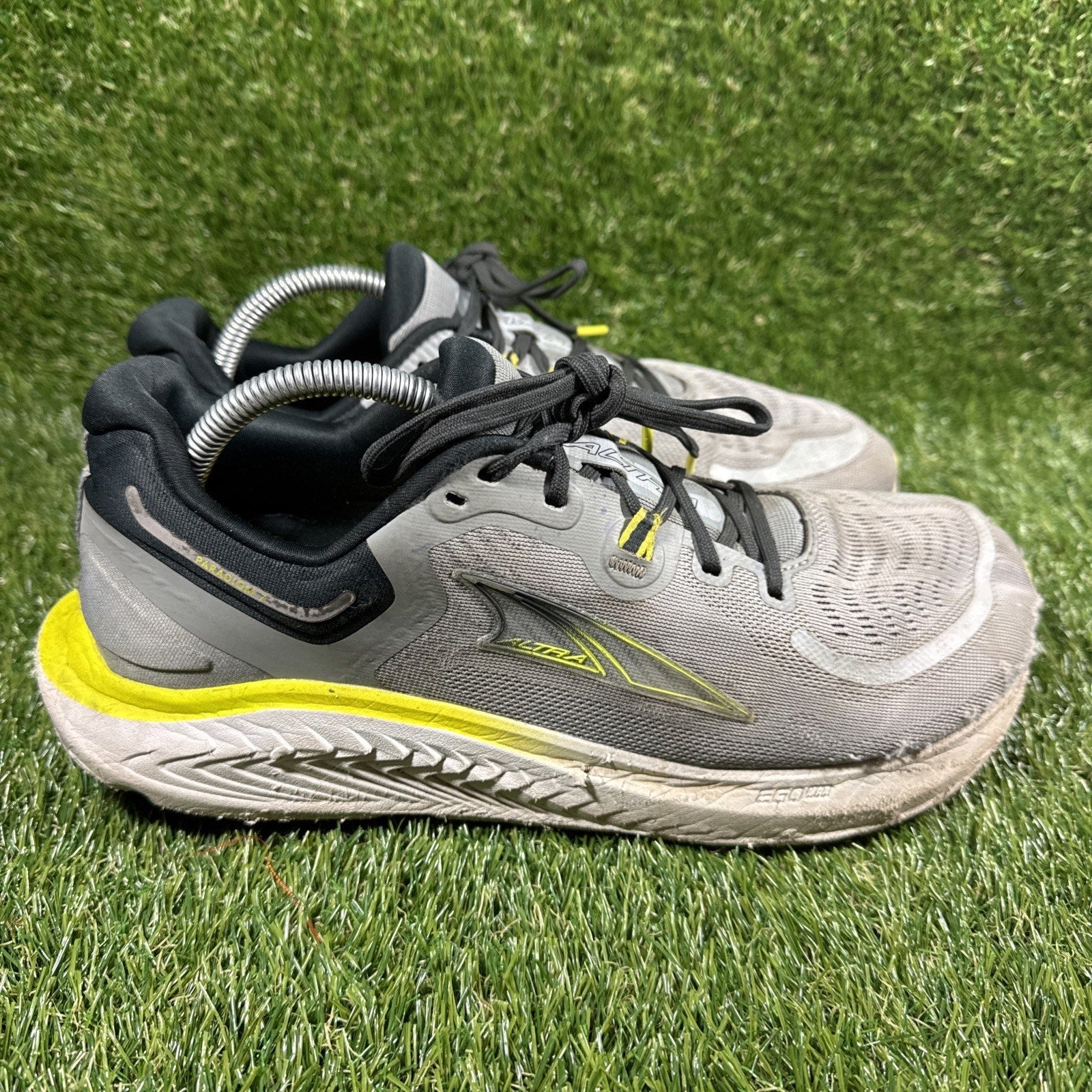 Altra Paradigm 7 Men’s Size 10.5 Gray/ Yellow Running Walking Shoes Sneakers