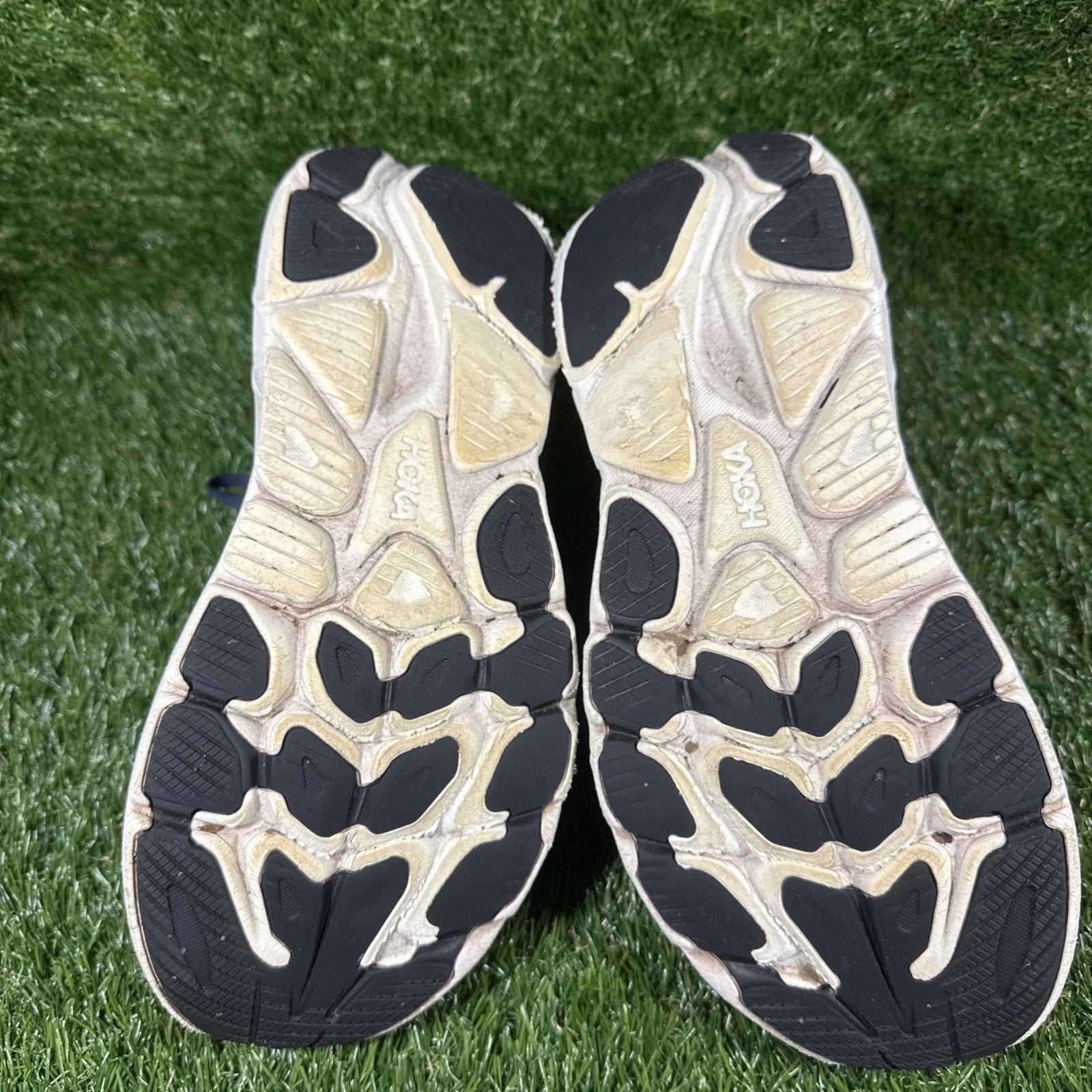 Hoka One One Trainers Mens Size US 7.5 Clifton 10 Navy White Road Running Shoes